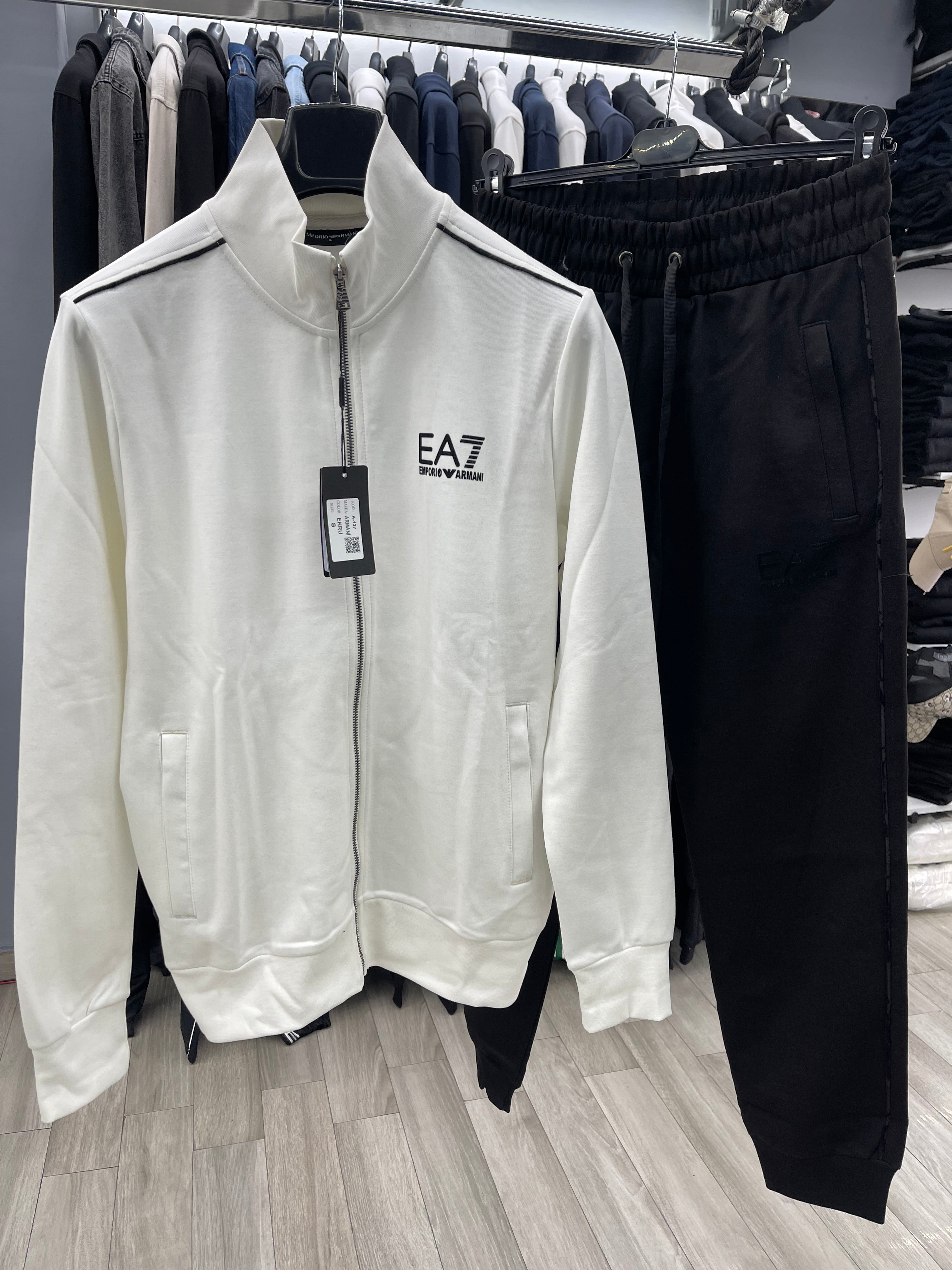 Emporio Armani λευκό-μαύρο