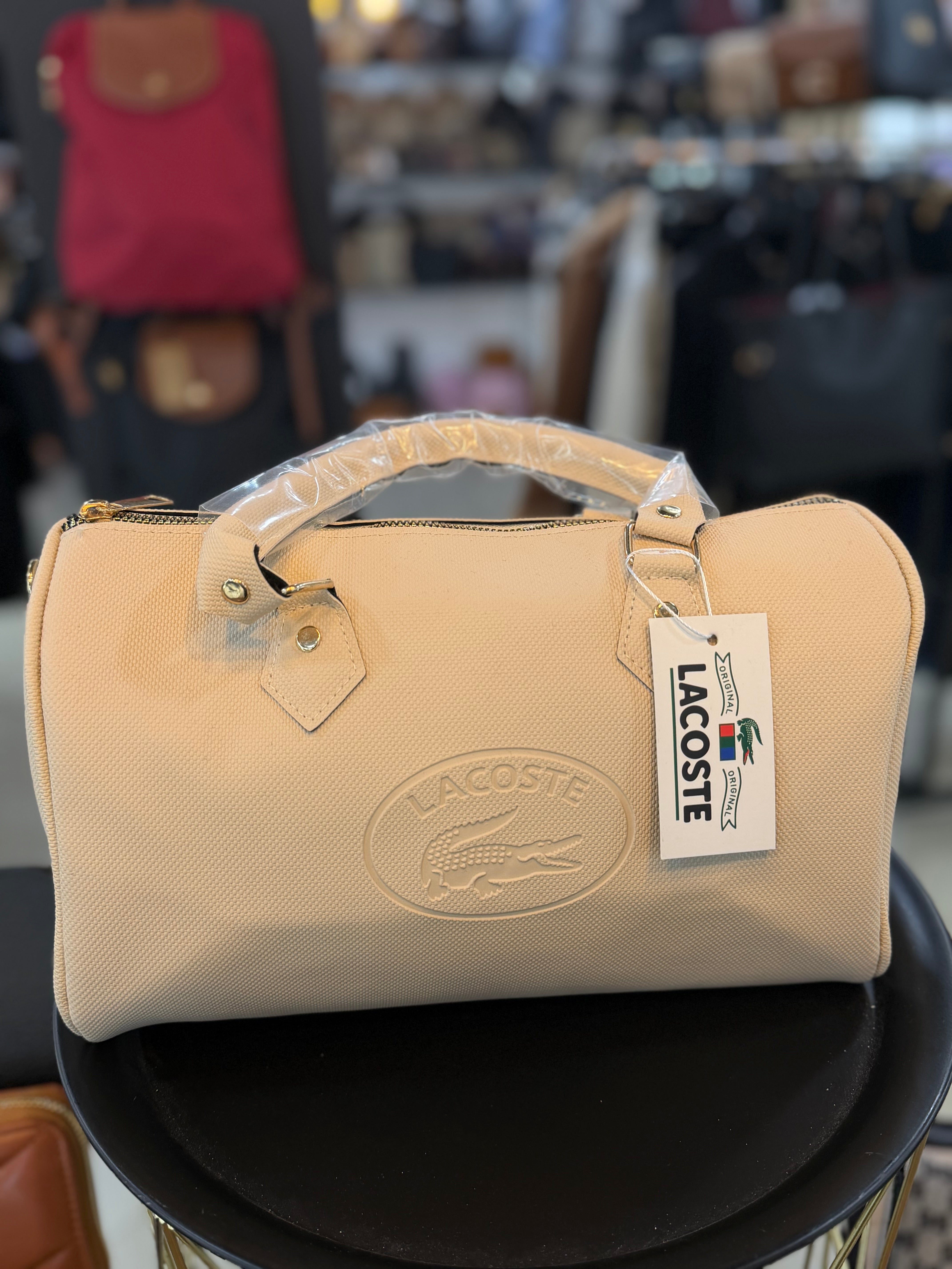 Lacoste μπεζ