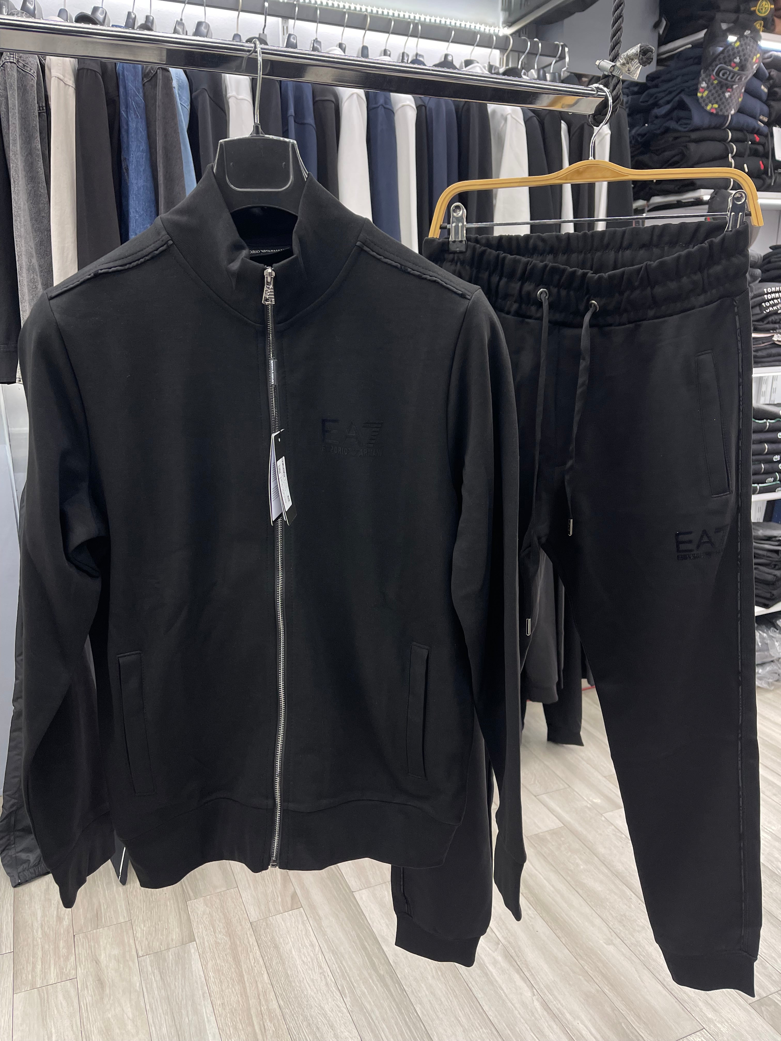 Emporio Armani μαύρο