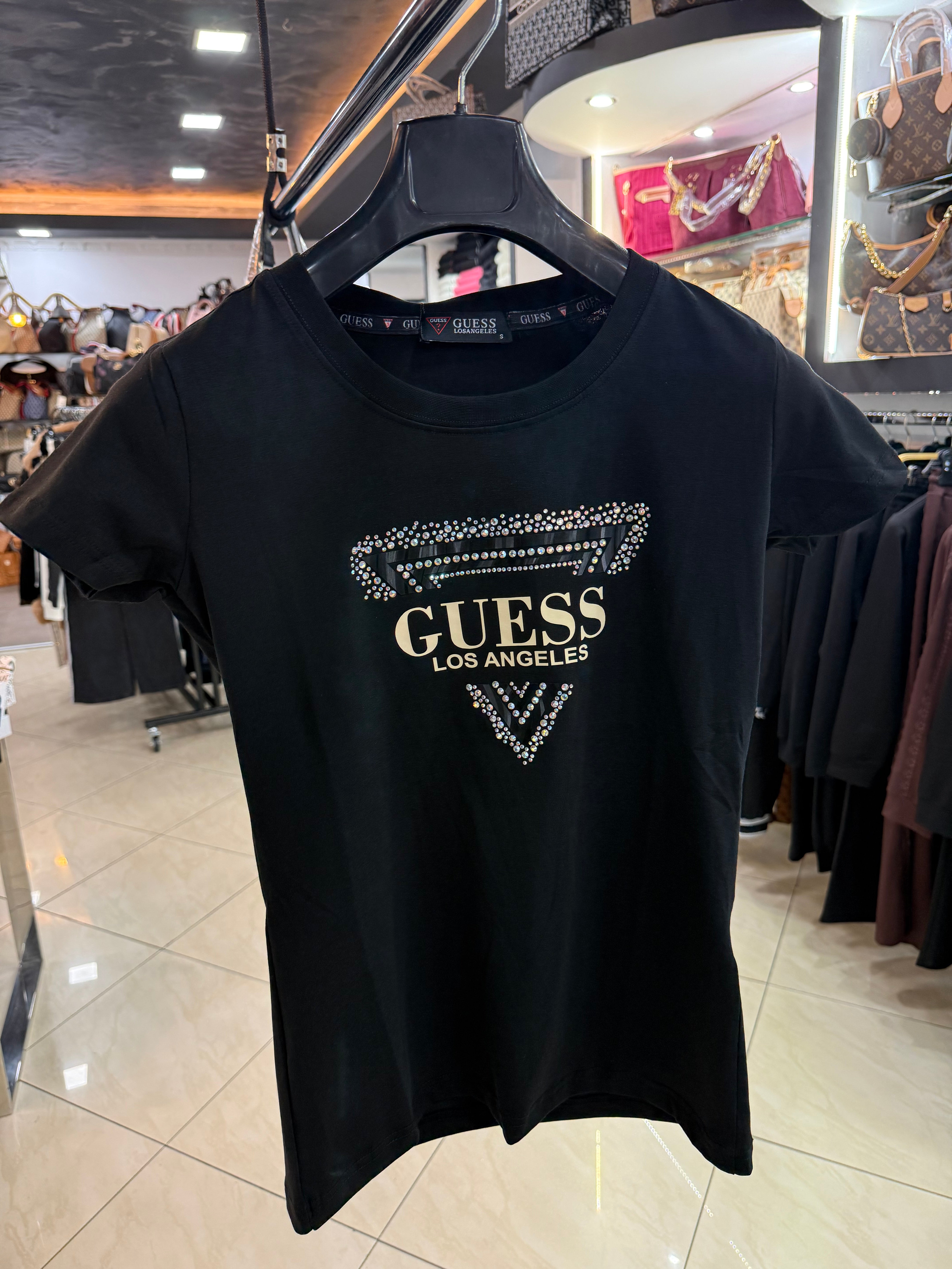 Guess μαυρο