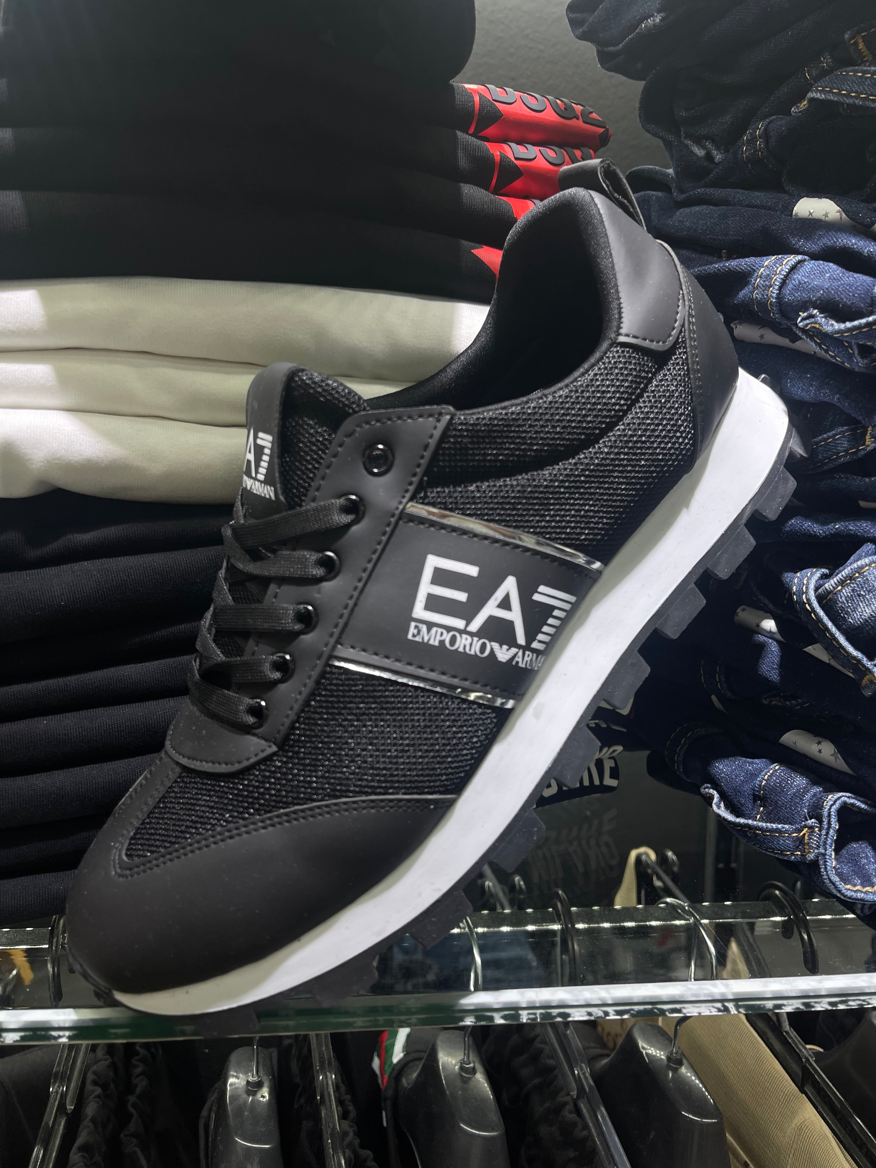 Emporio Armani μαύρο