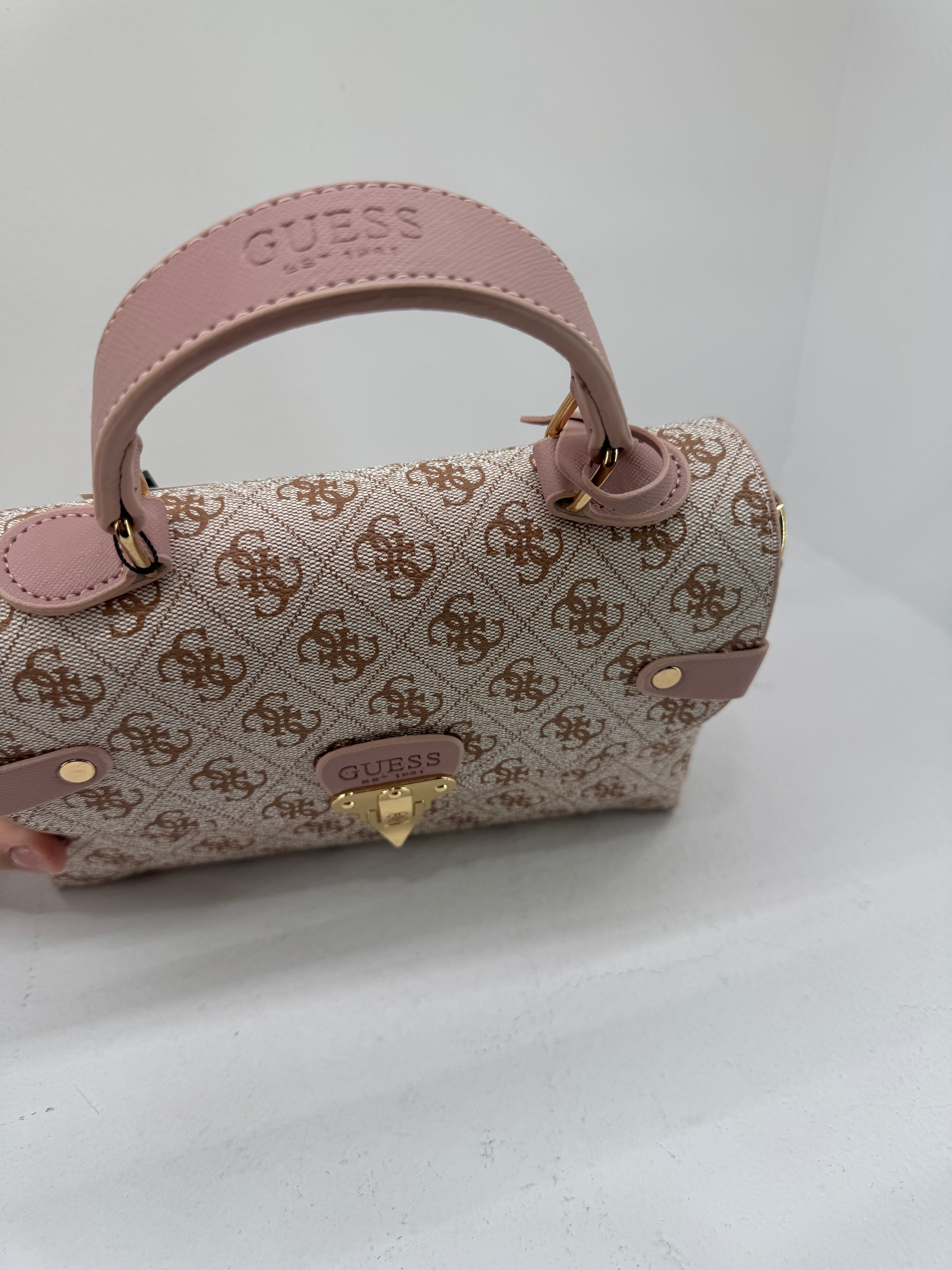 Τσάντα Guess