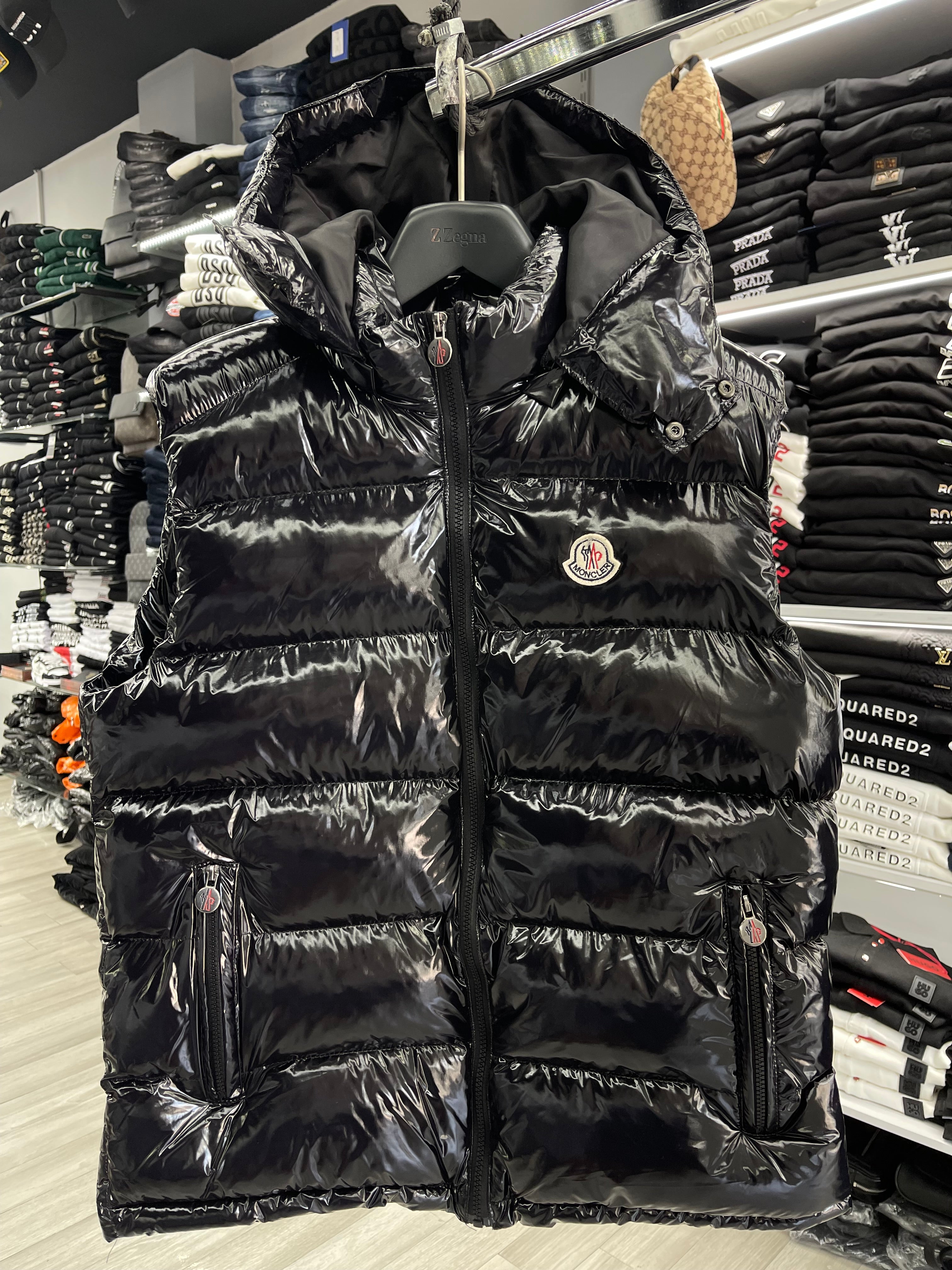 Moncler μαυρο