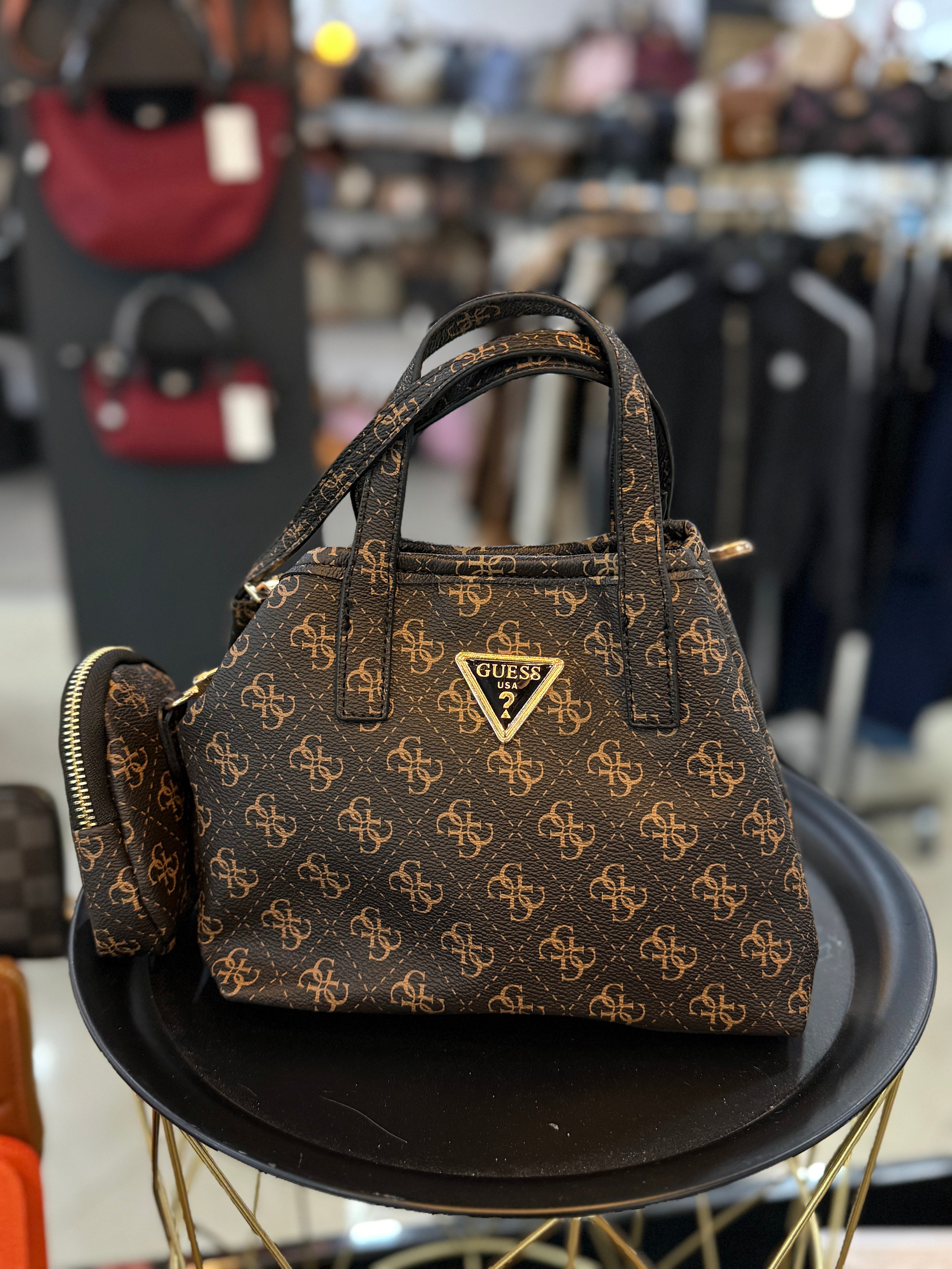 Guess καφέ