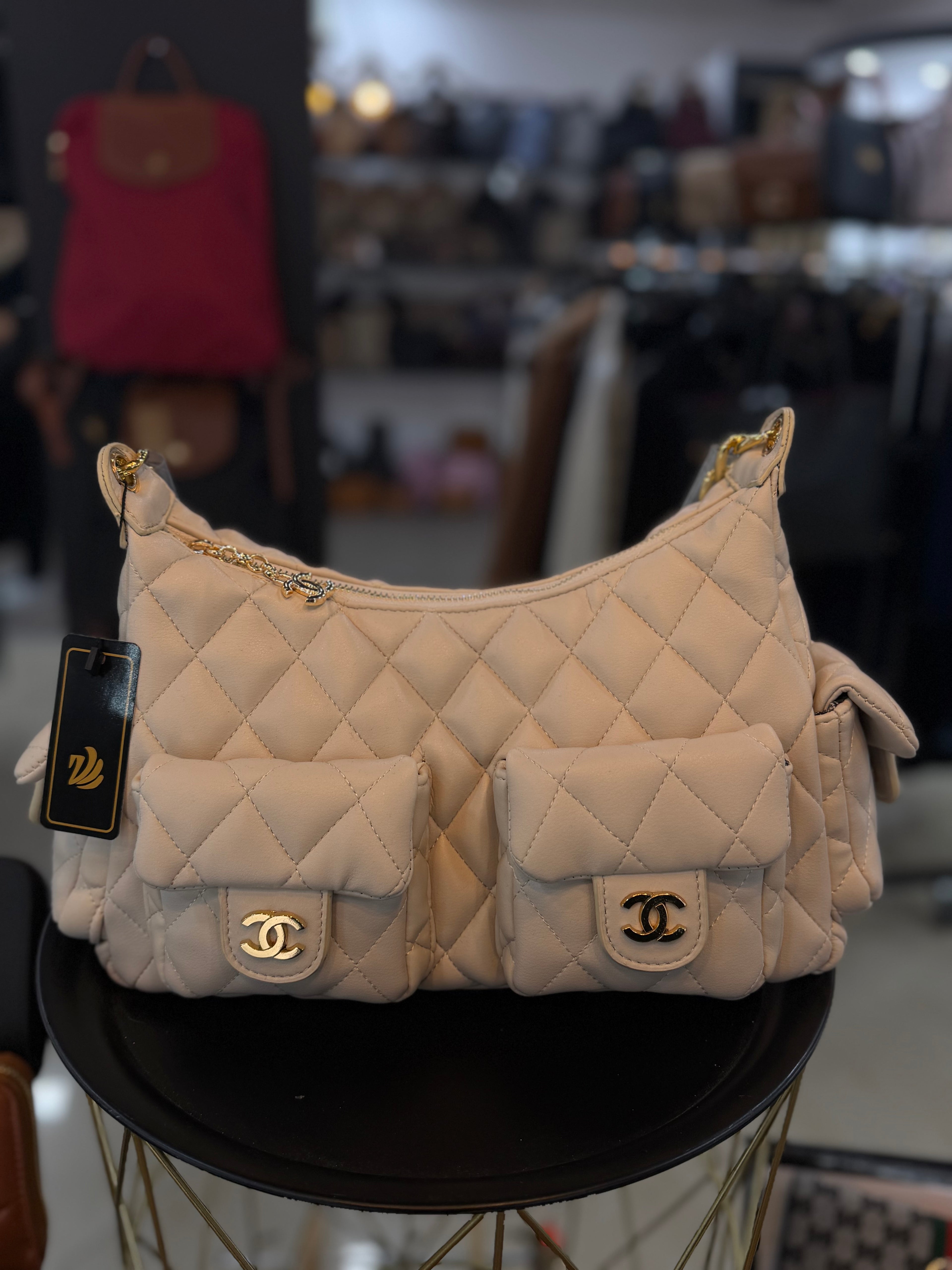Chanel μπεζ