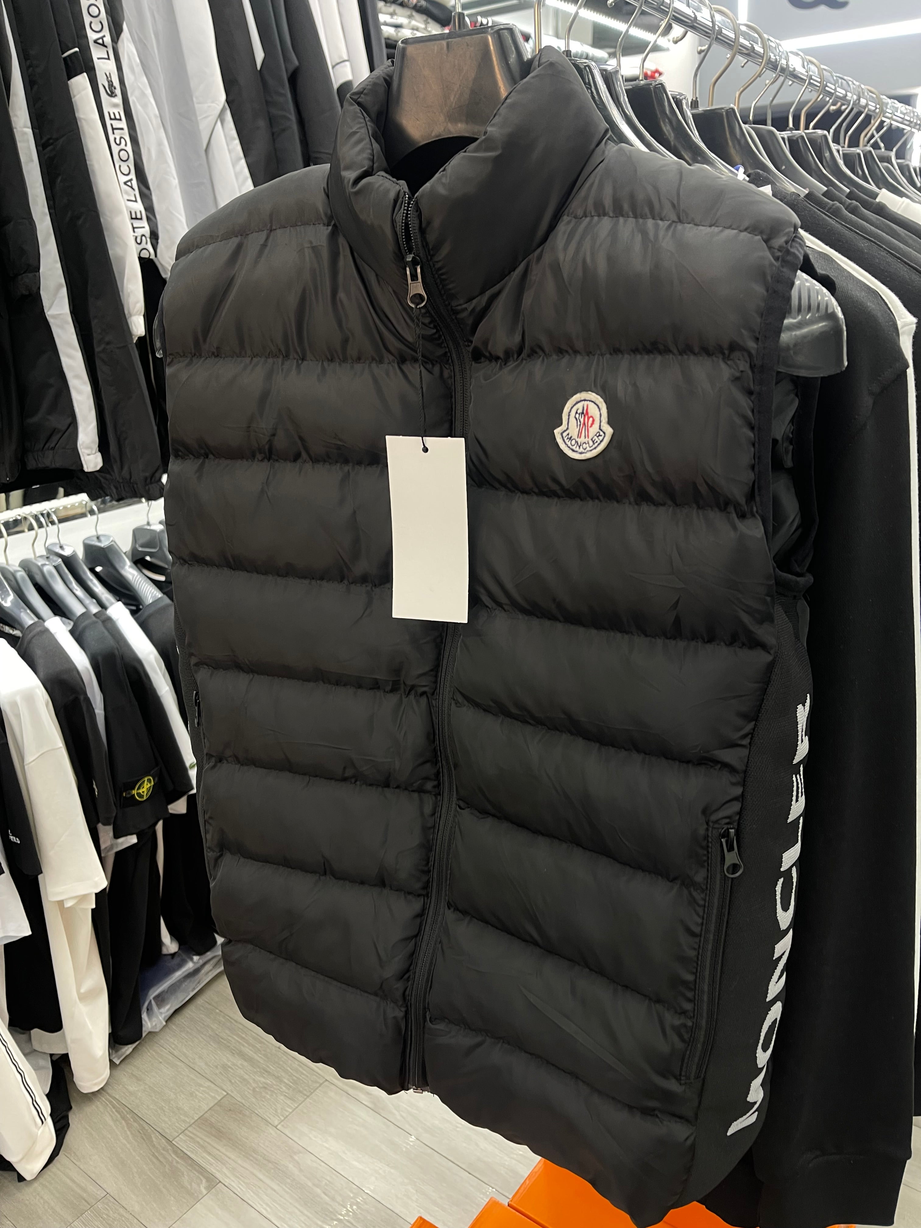 Moncler μαυρο