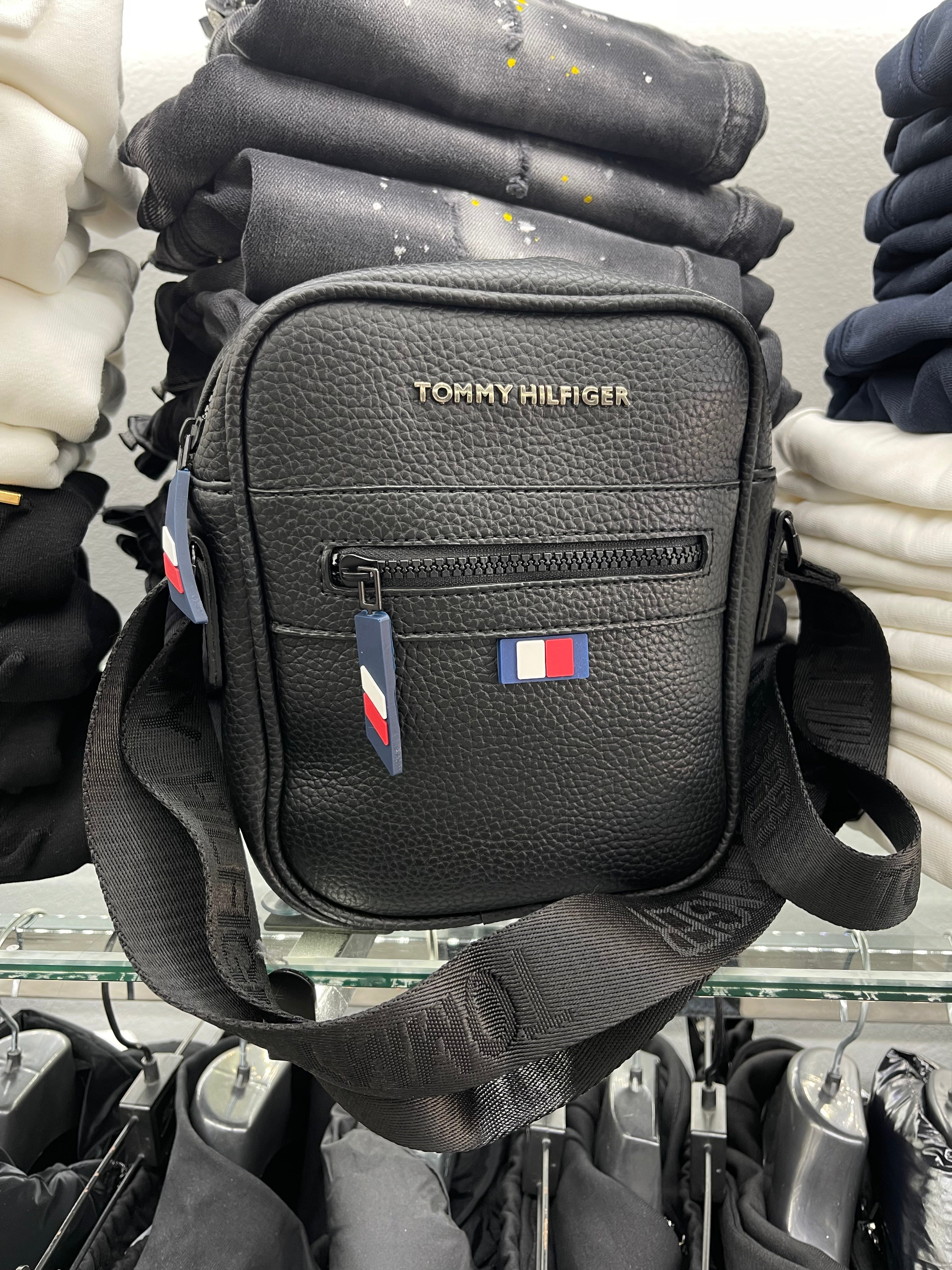 Tommy Hilfiger