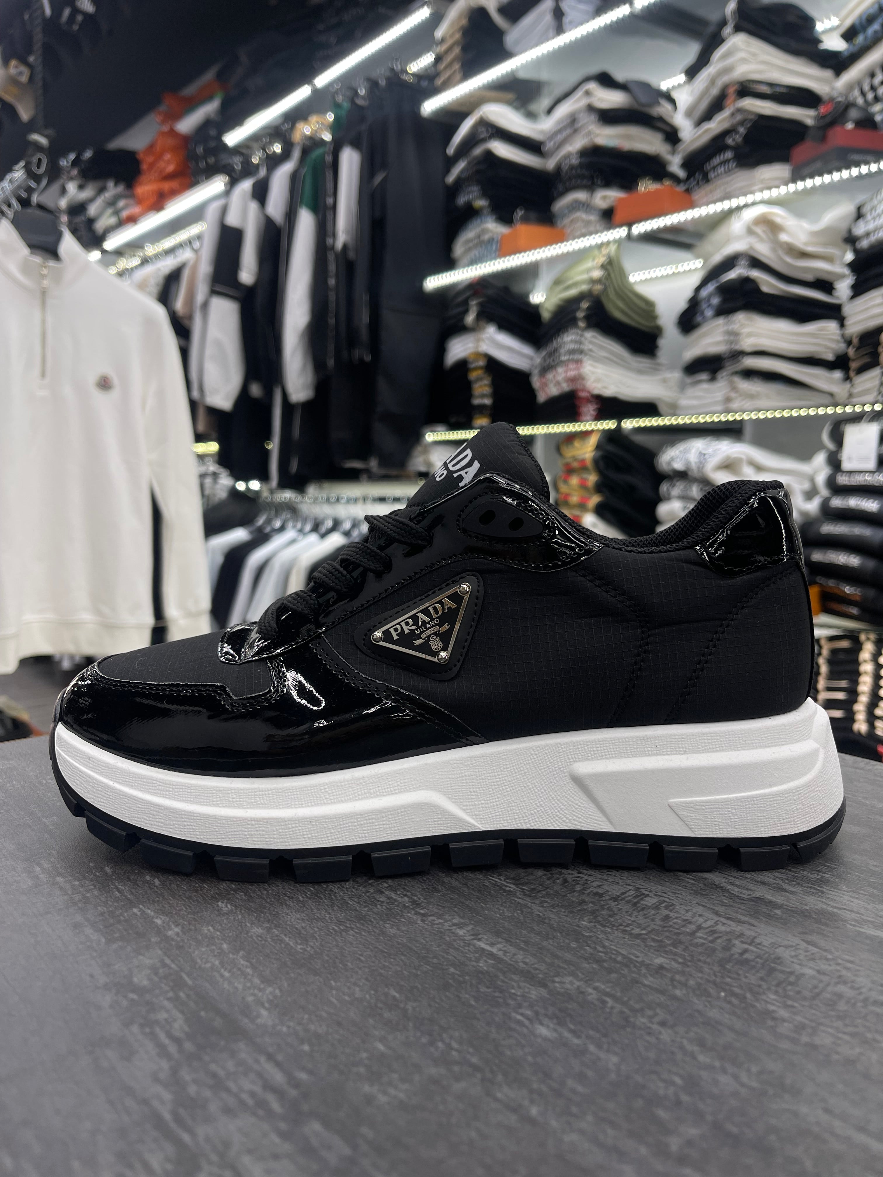 Prada μαύρο-λευκό