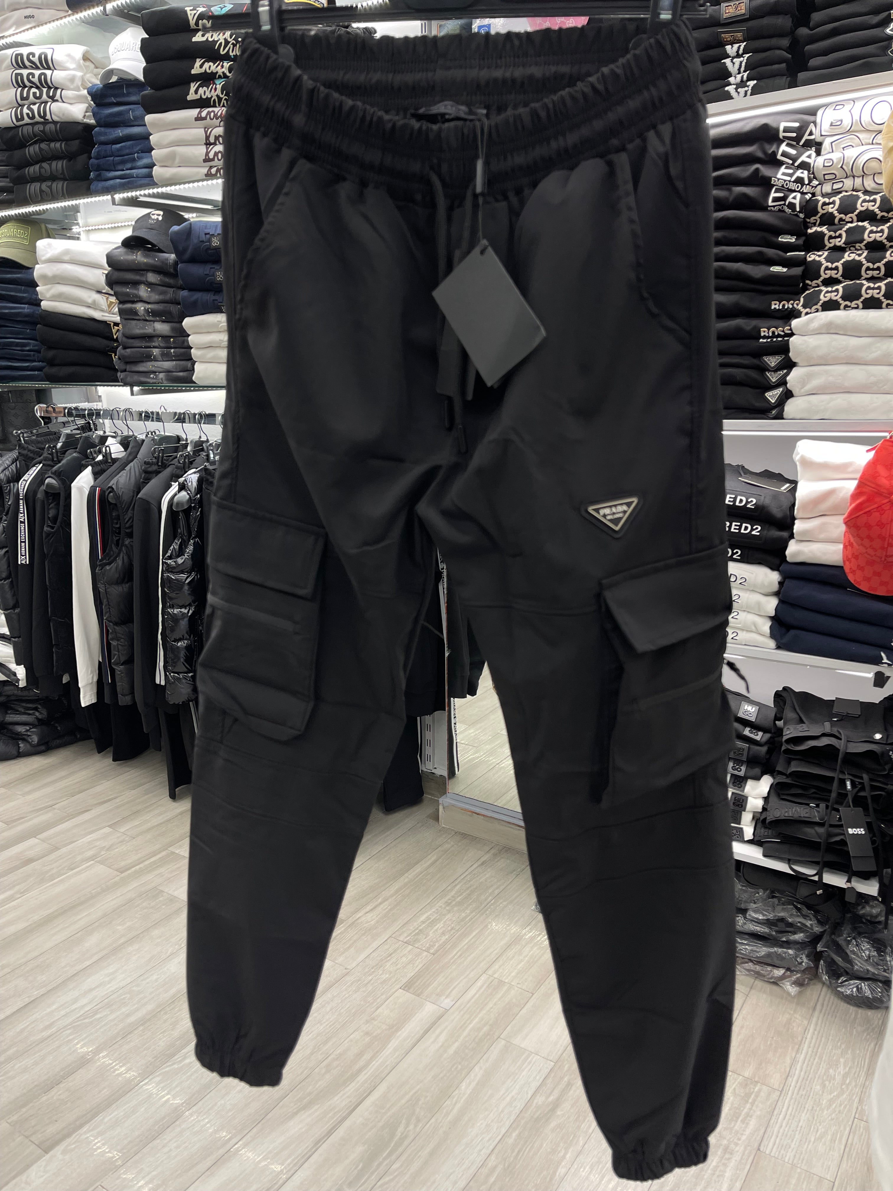 Prada cargo