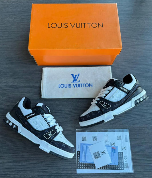 Louis Vuitton black