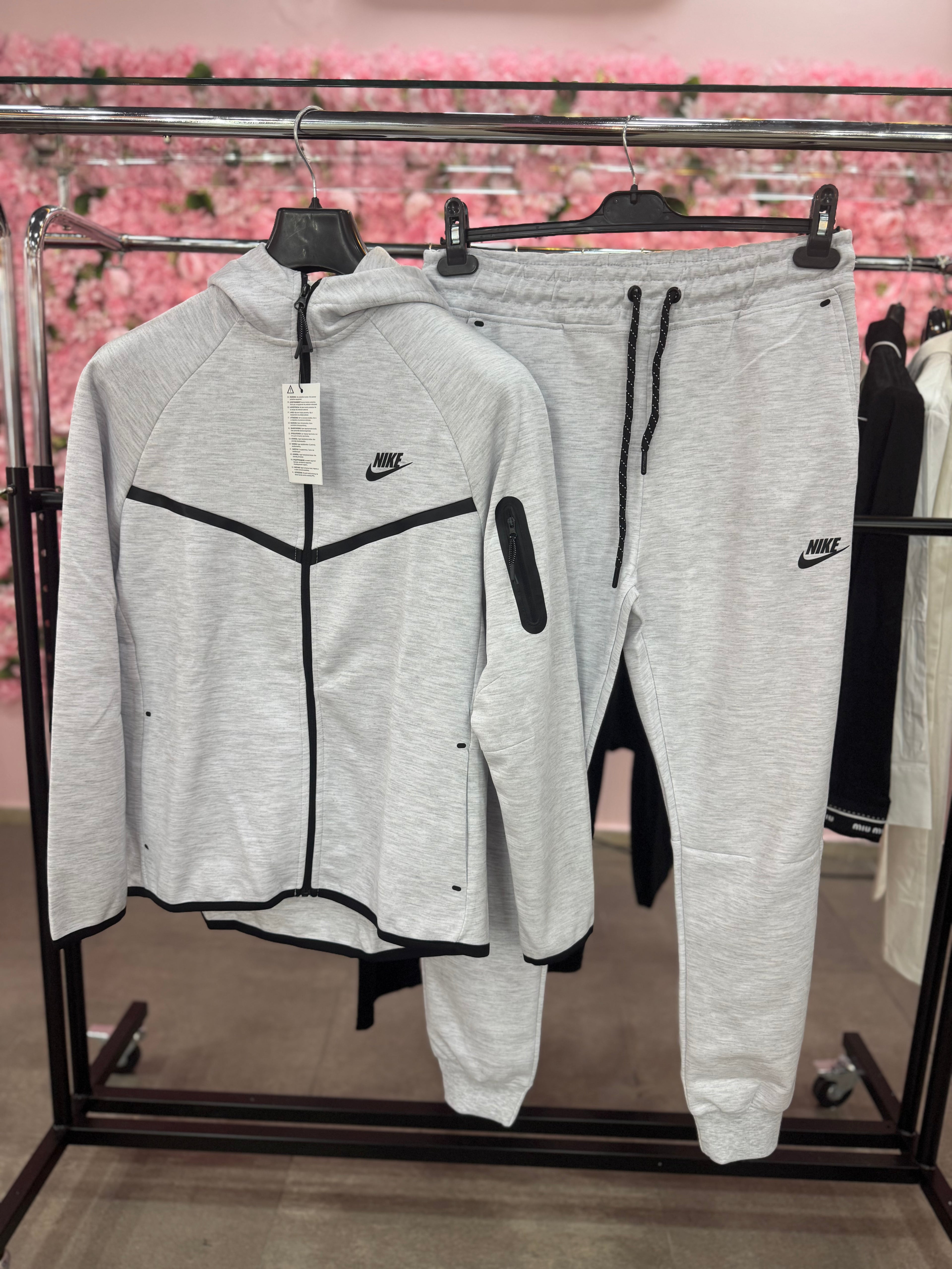 Σετ Nike tech fleece γκρι
