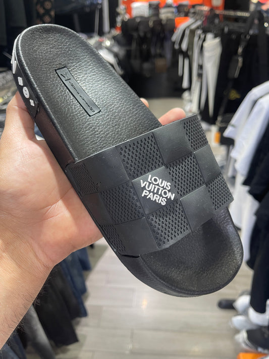 Louis Vuitton Μαύρη