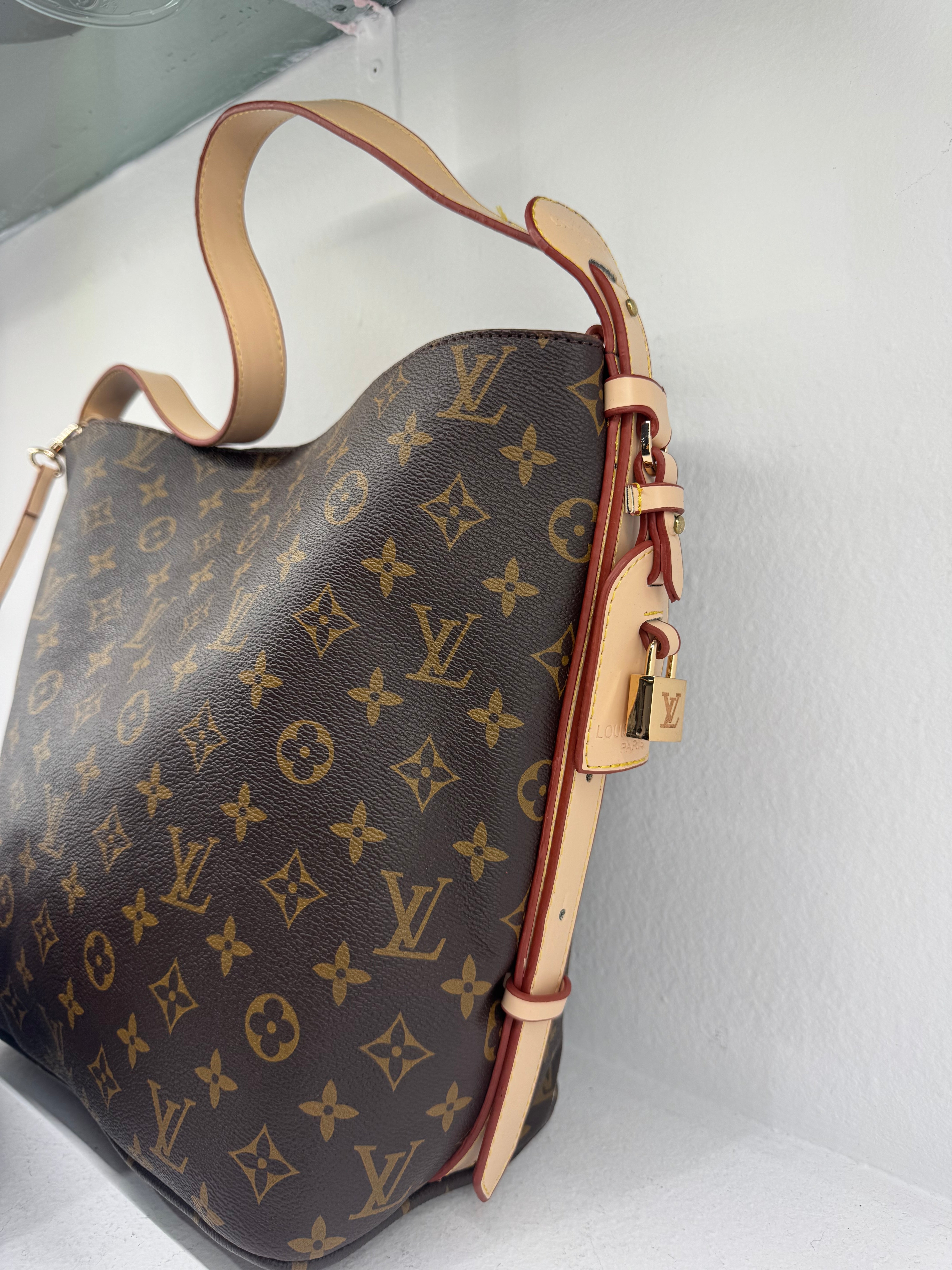 Τσάντα Louis Vuitton