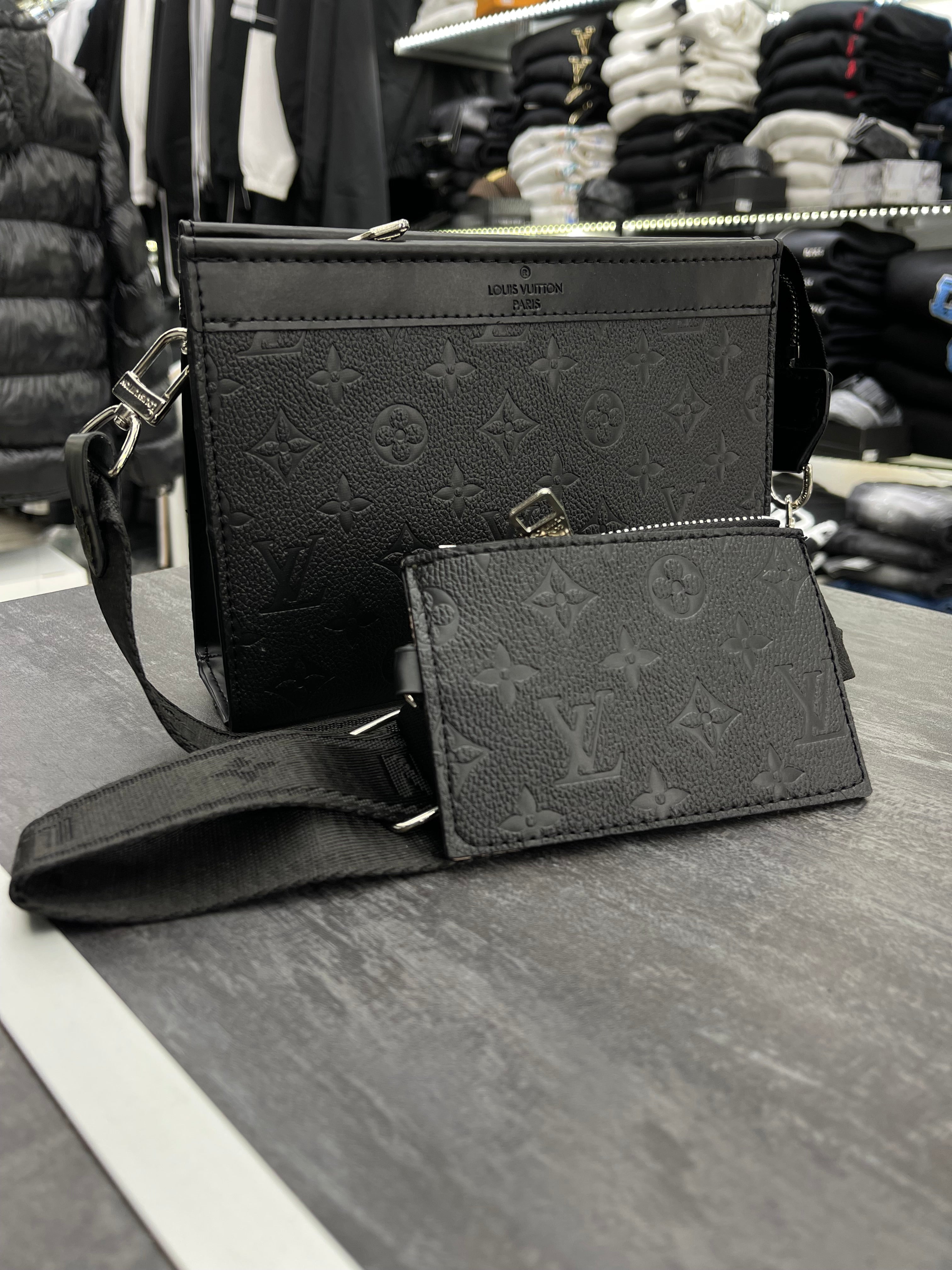 Louis Vuitton monogram μαύρο