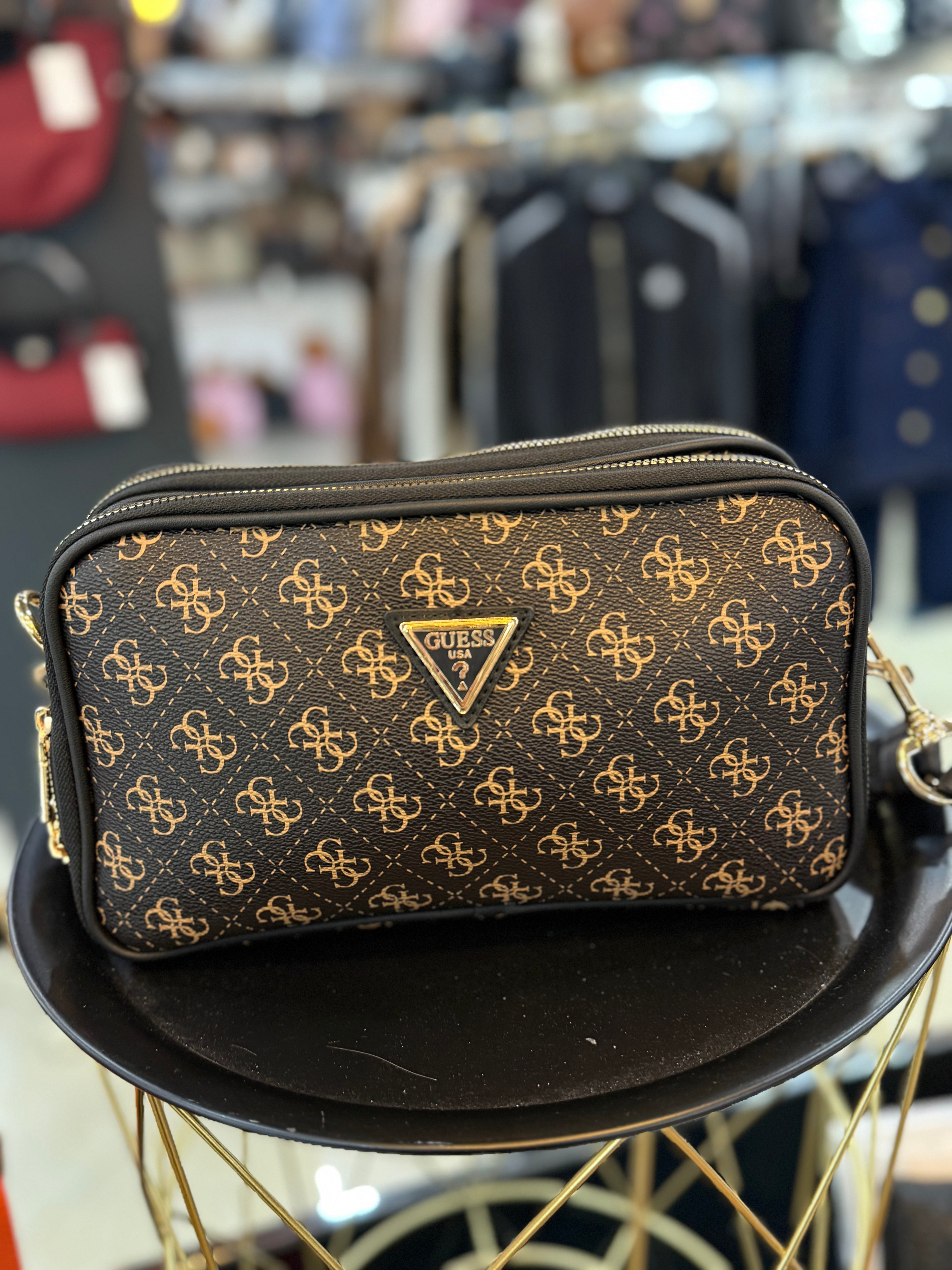 Guess καφέ