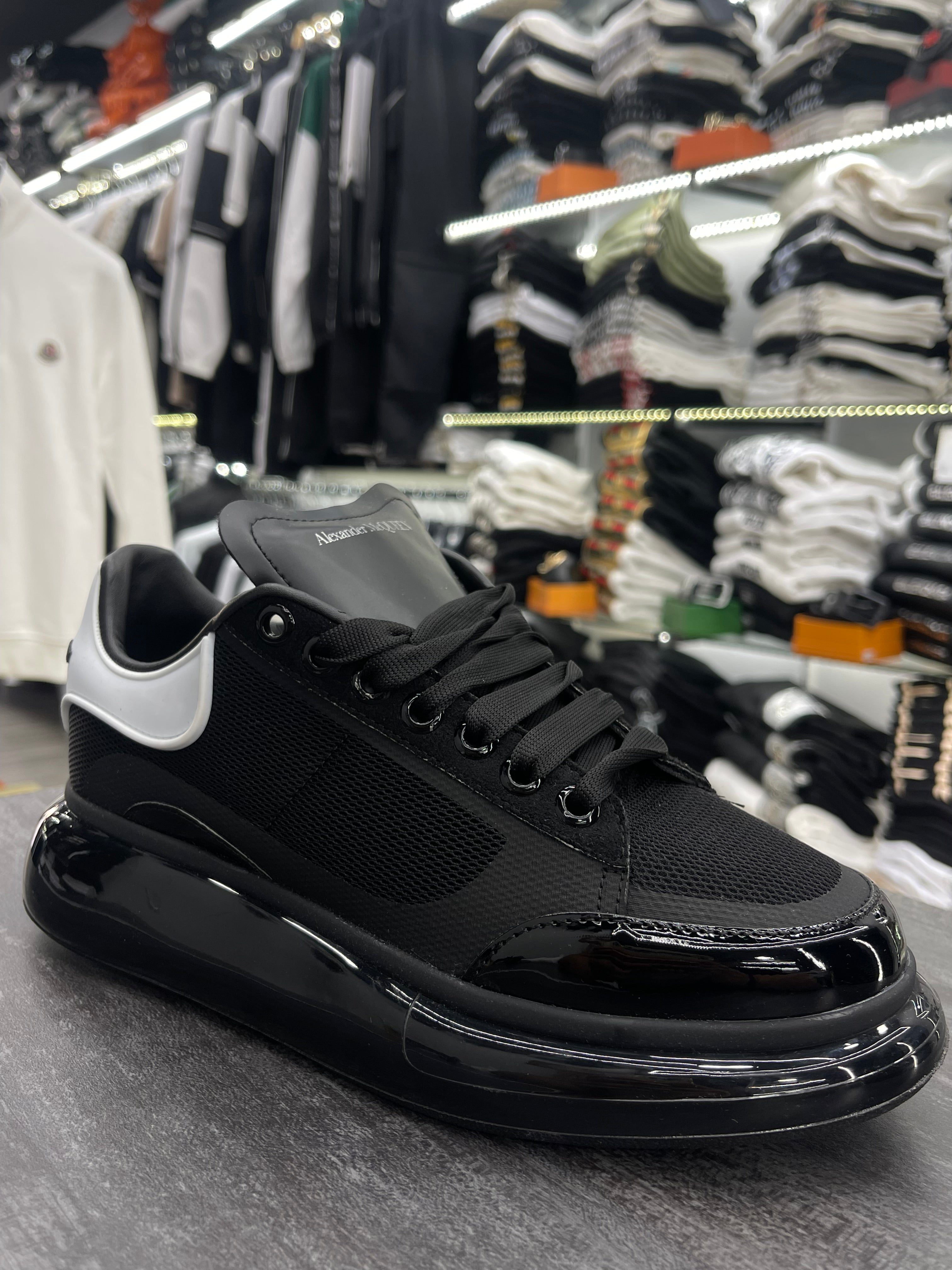 Alexander McQueen μαύρο-λευκό