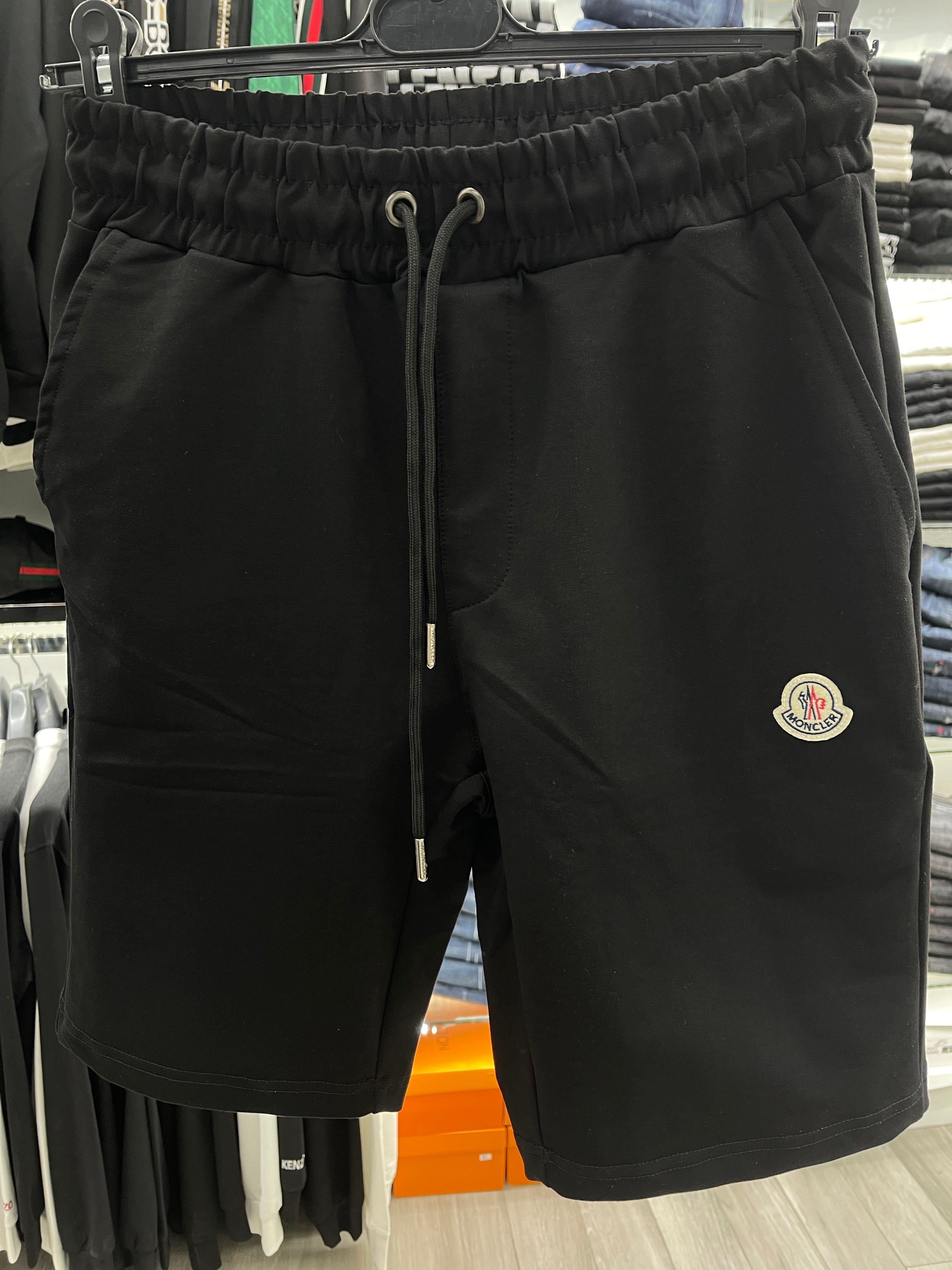 Βερμούδα Moncler