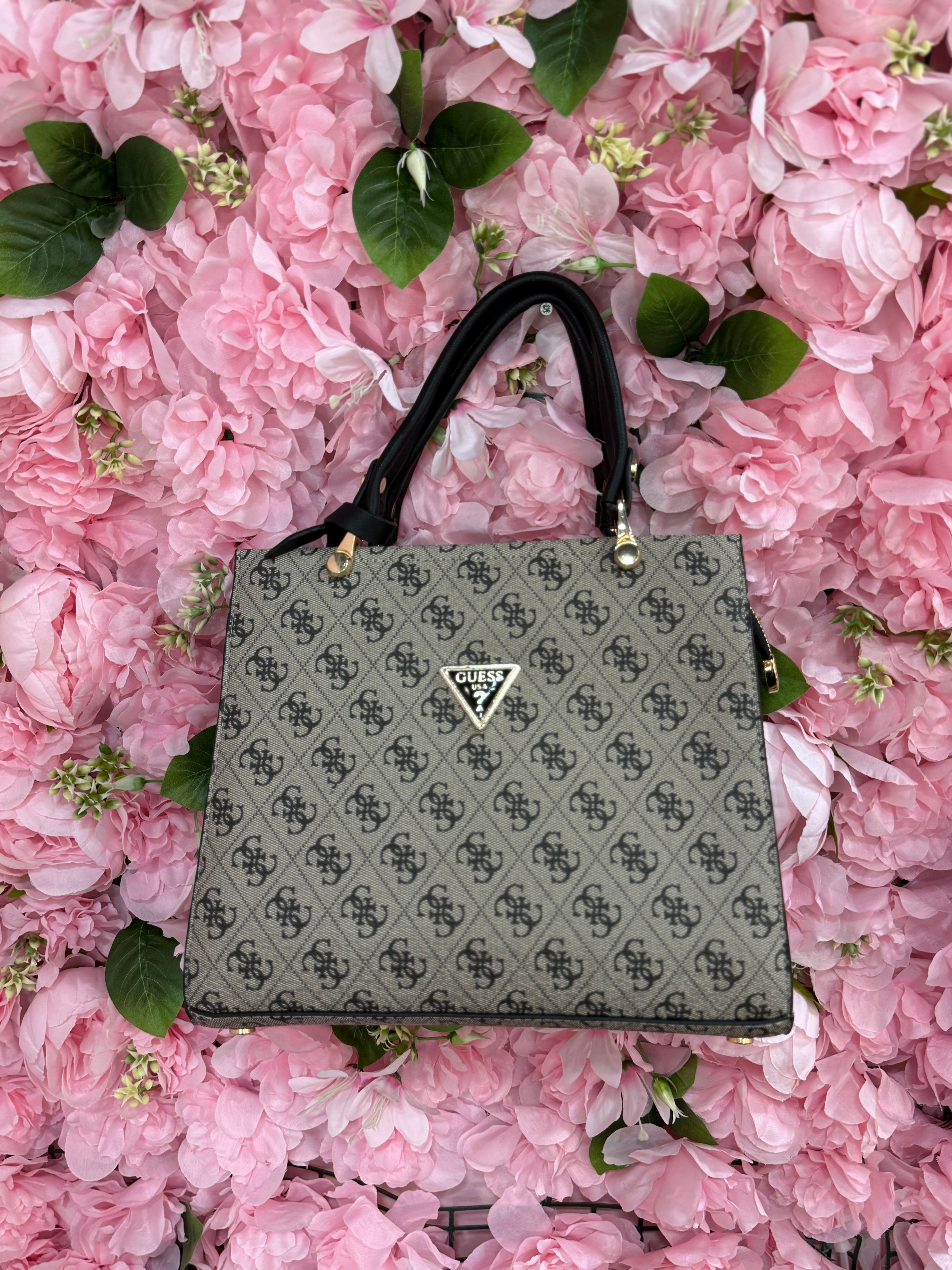 Τσάντα Guess