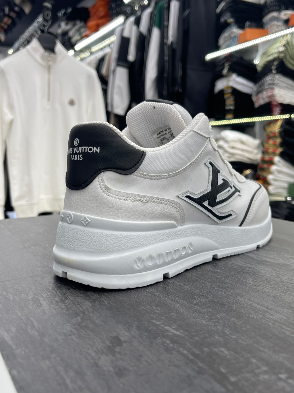 Louis Vuitton λευκό