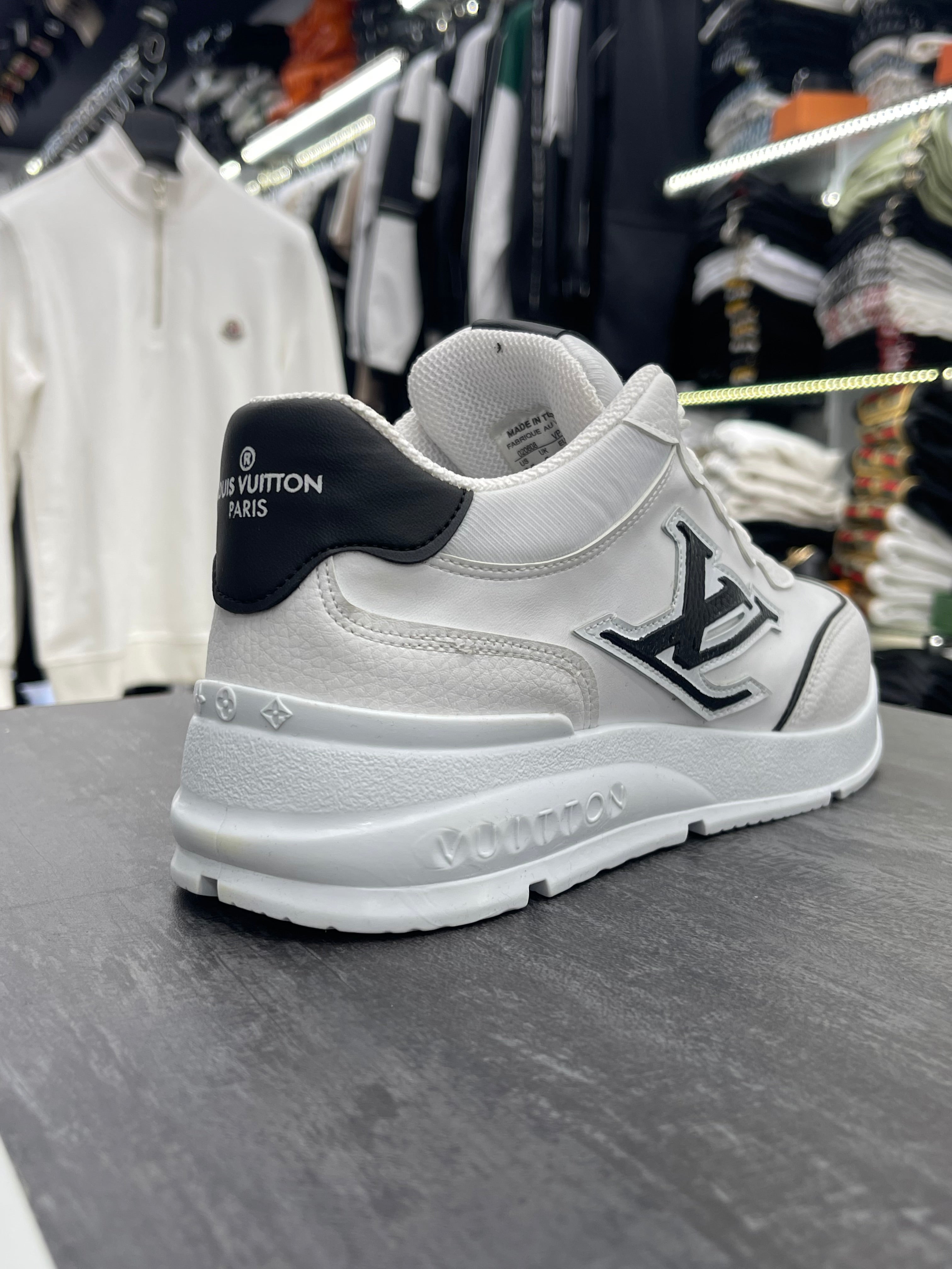 Louis Vuitton λευκό