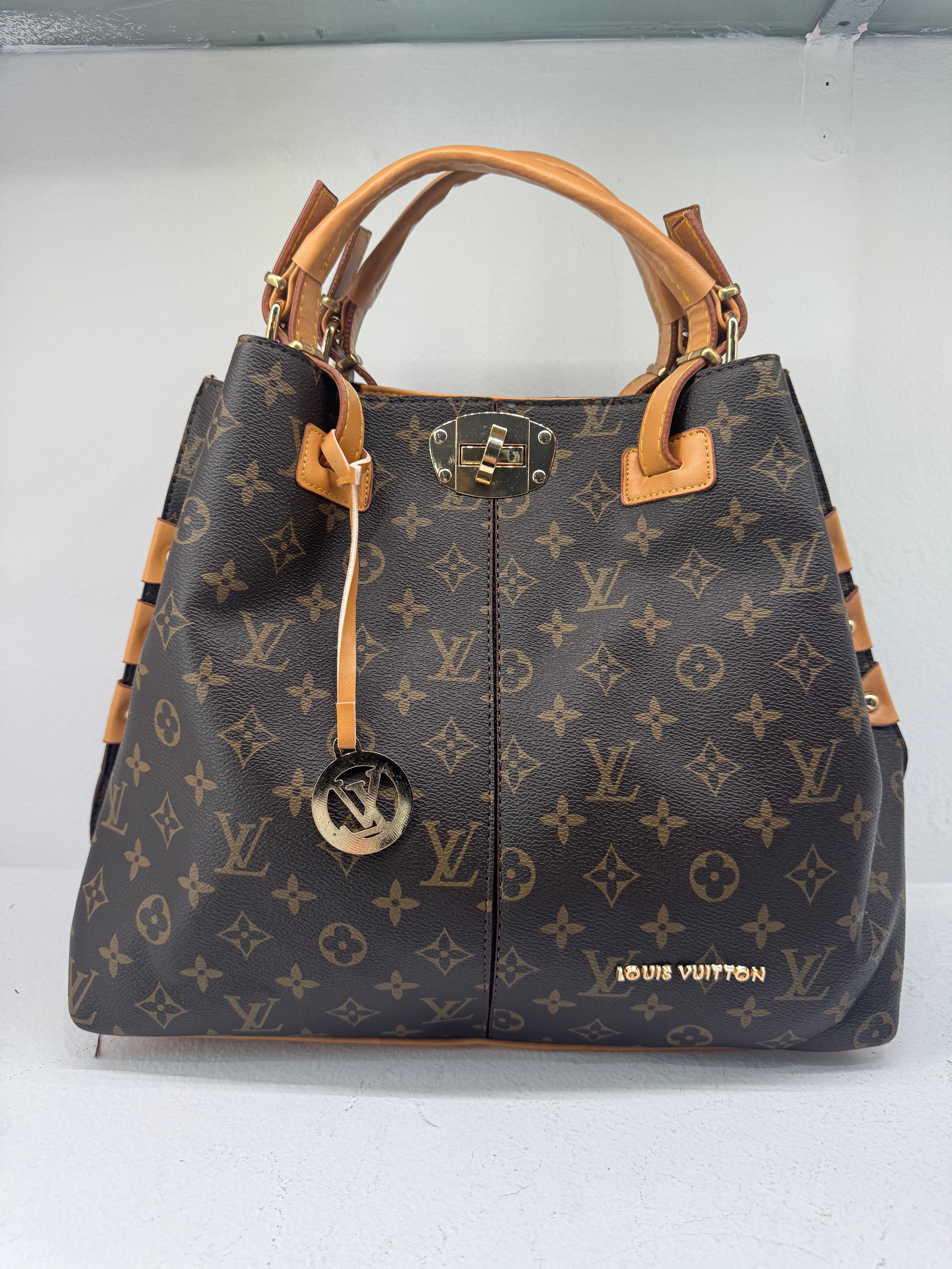 Τσάντα Louis Vuitton