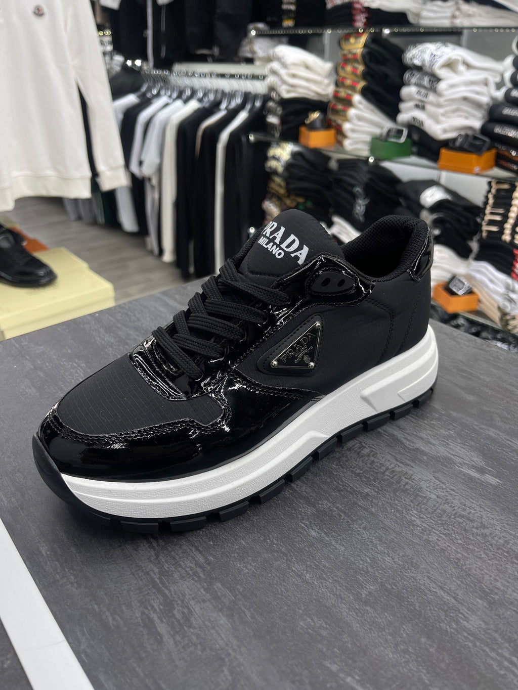 Prada μαύρο-λευκό