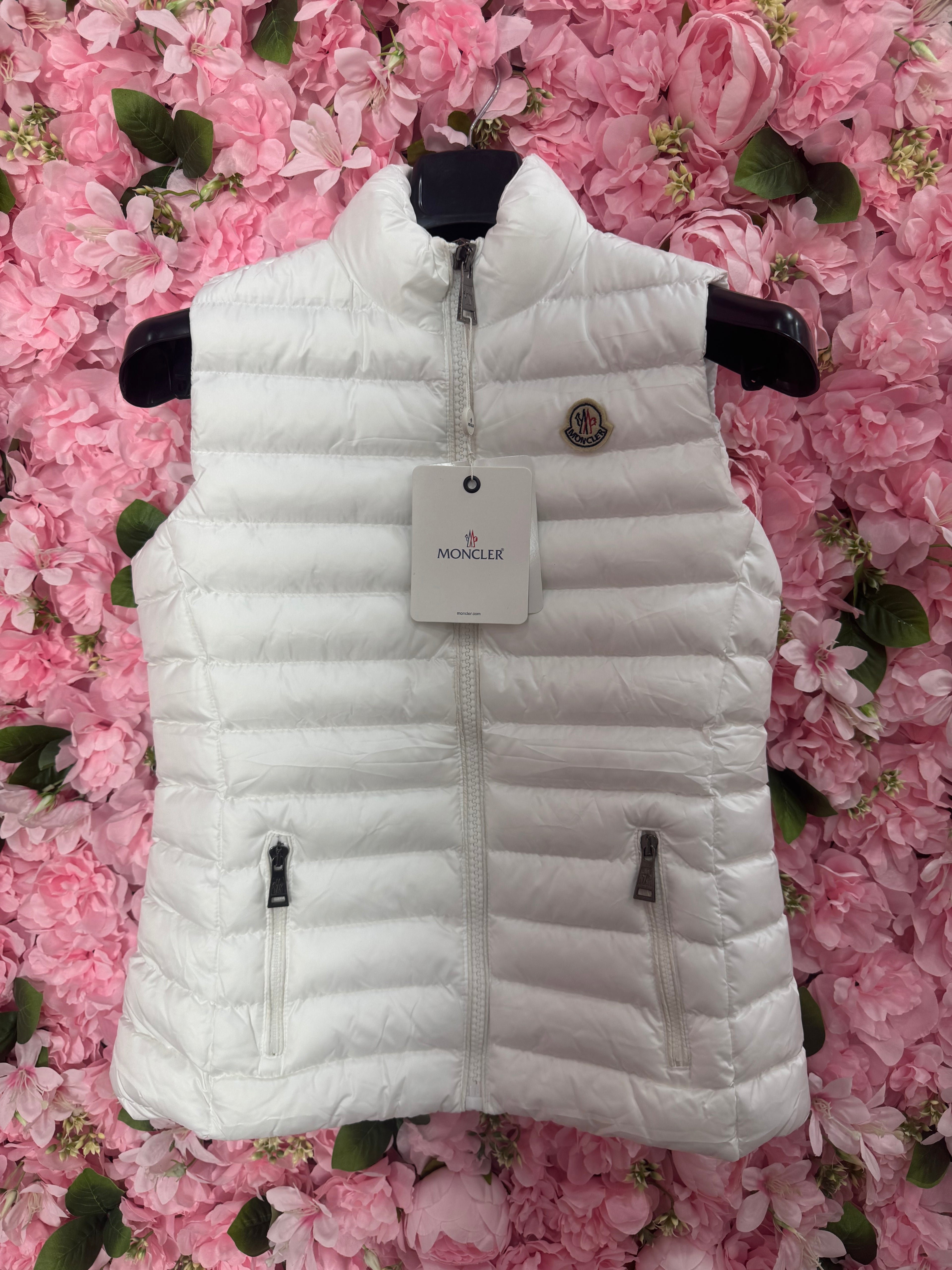 Moncler λευκό