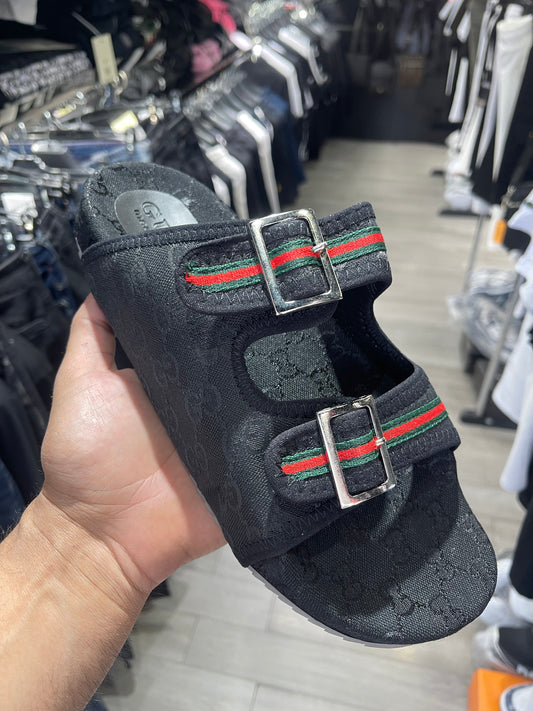 Gucci μαύρη