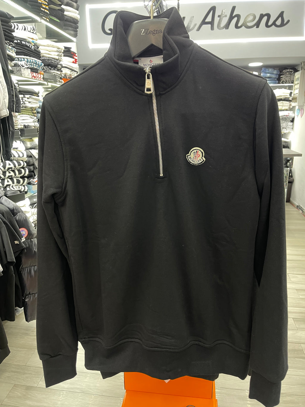 Moncler με φερμουάρ μαύρο