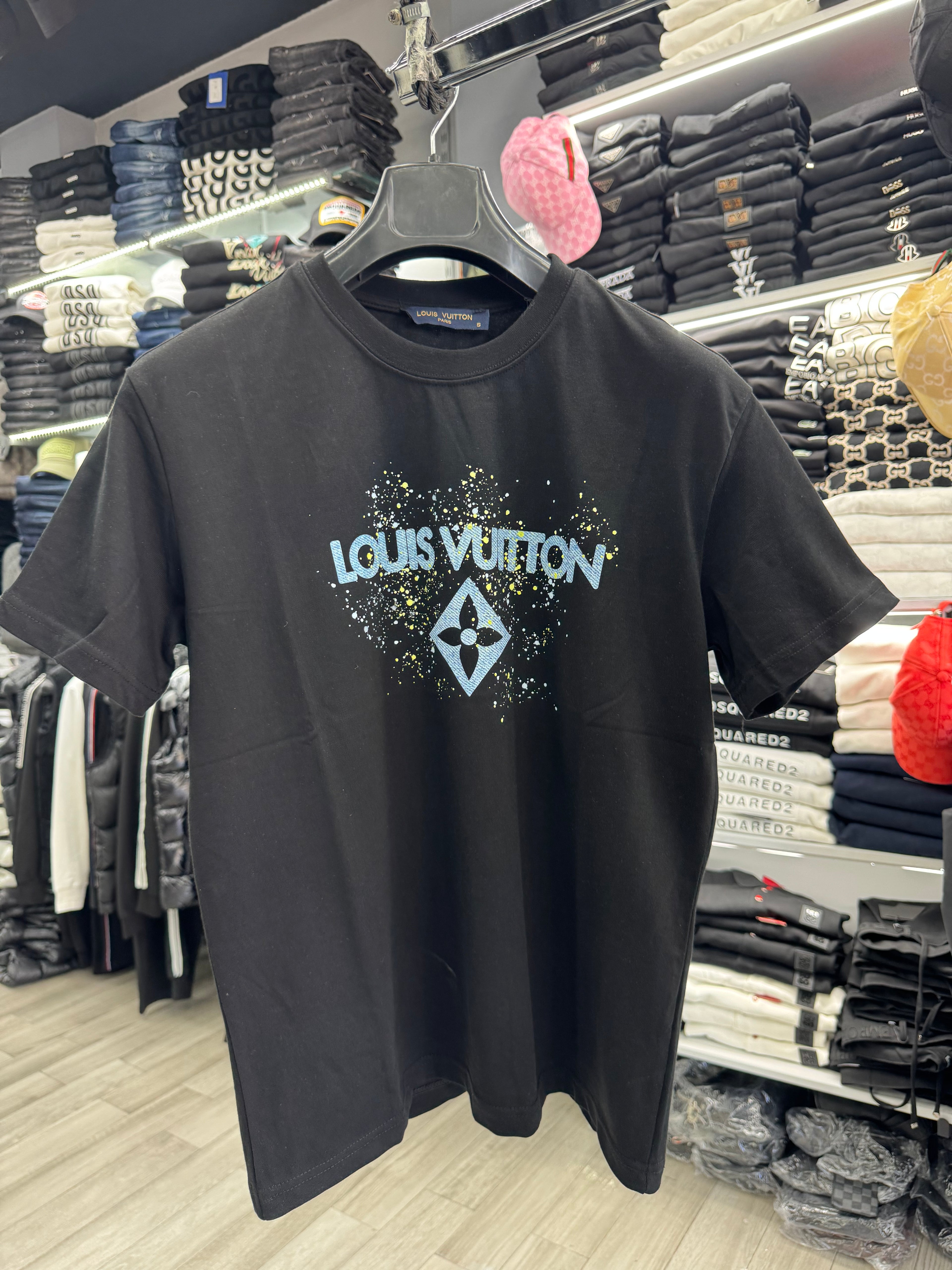 Louis Vuitton μαύρο
