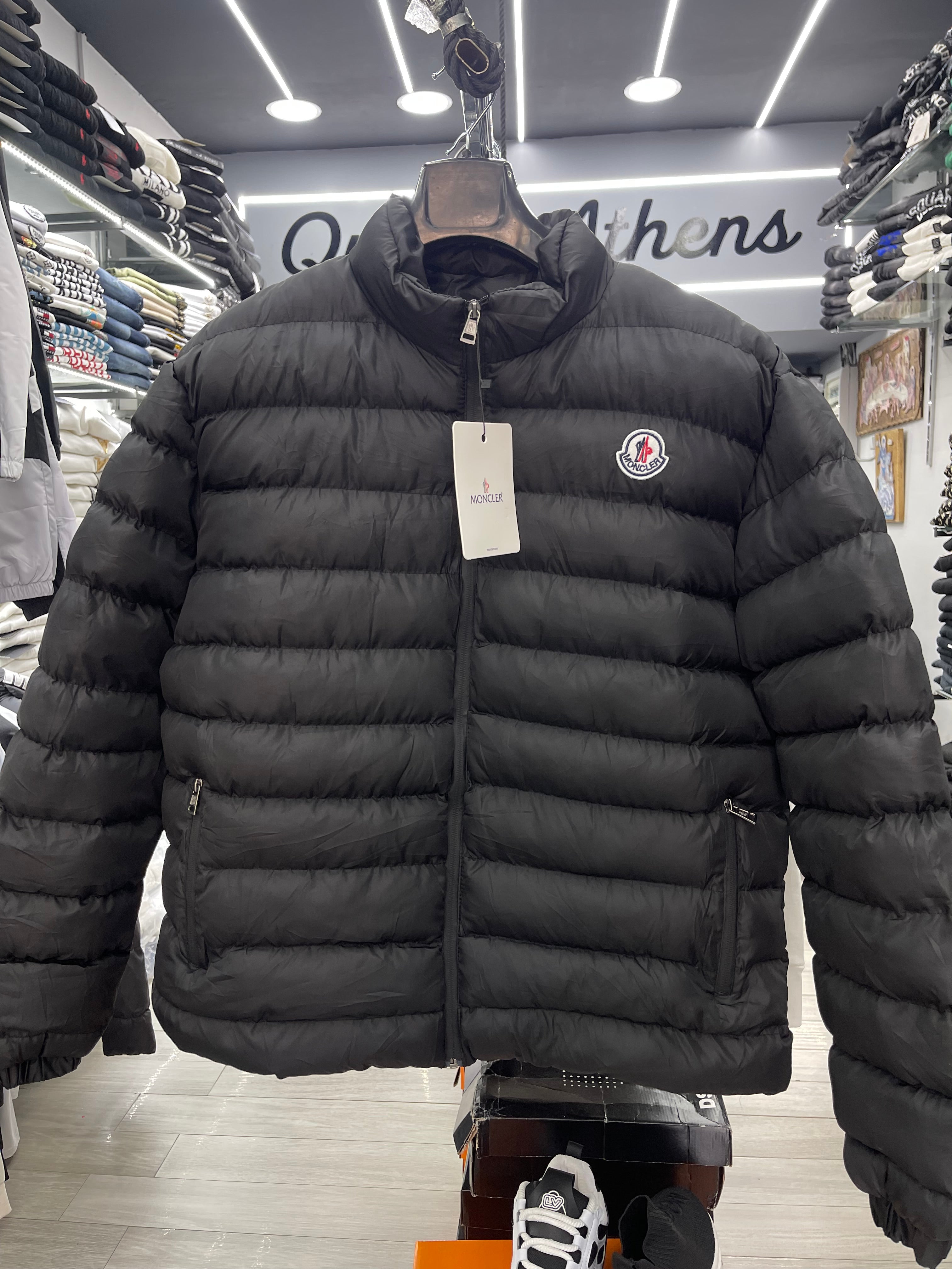 Moncler μαύρο