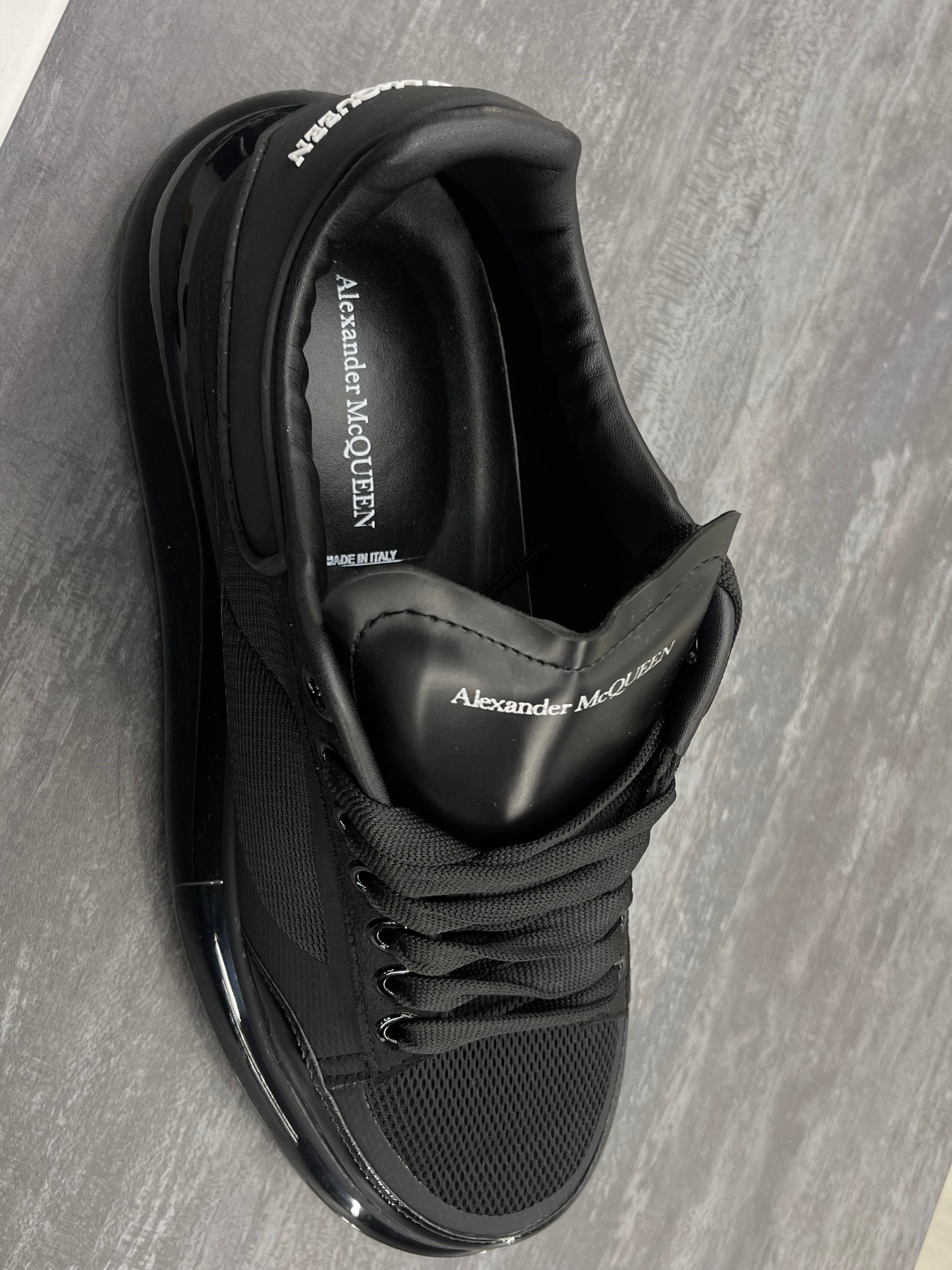 Alexander McQueen μαύρο