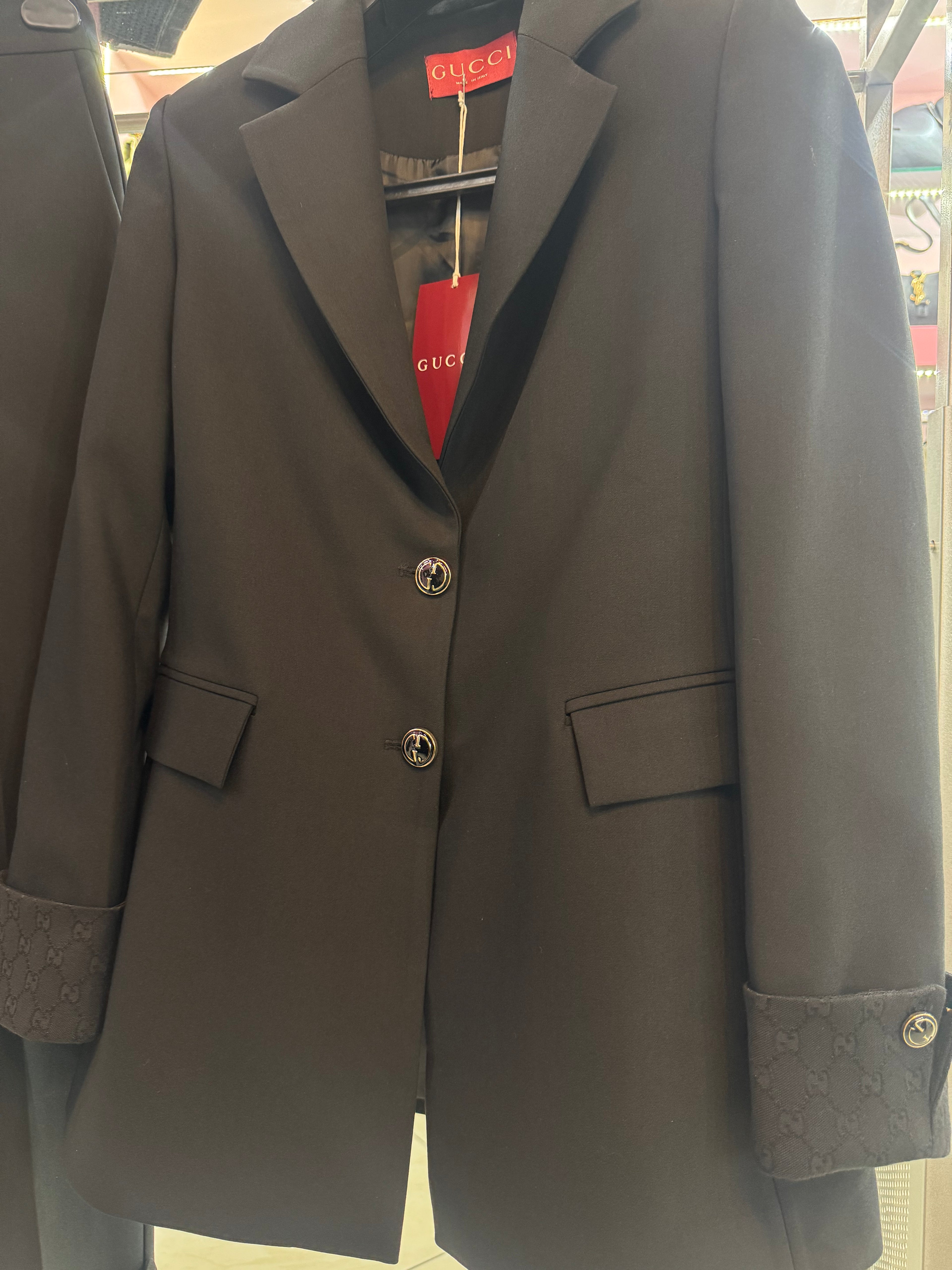 Gucci κοστούμι