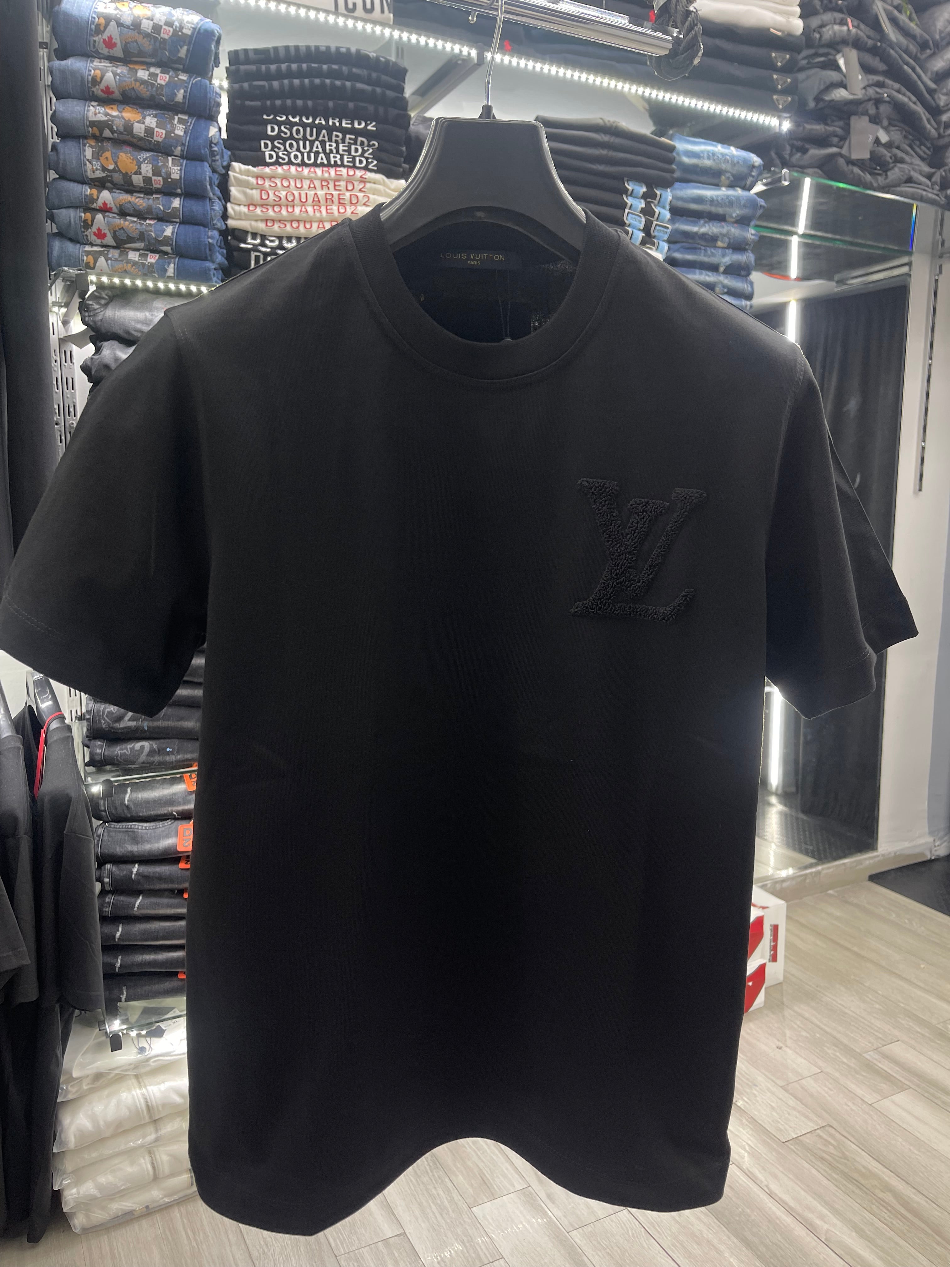 Louis Vuitton μαύρο