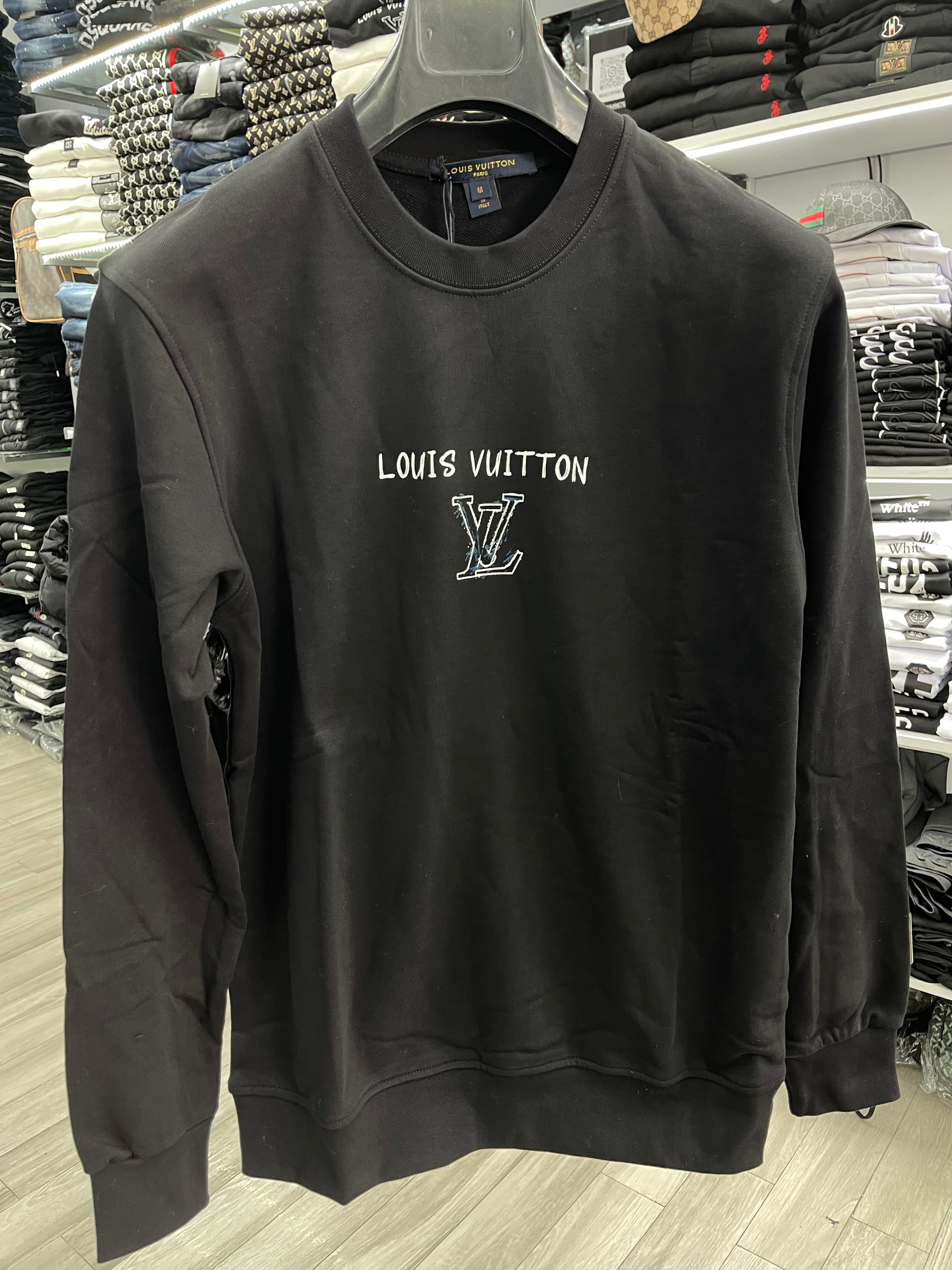 Louis Vuitton μαύρο