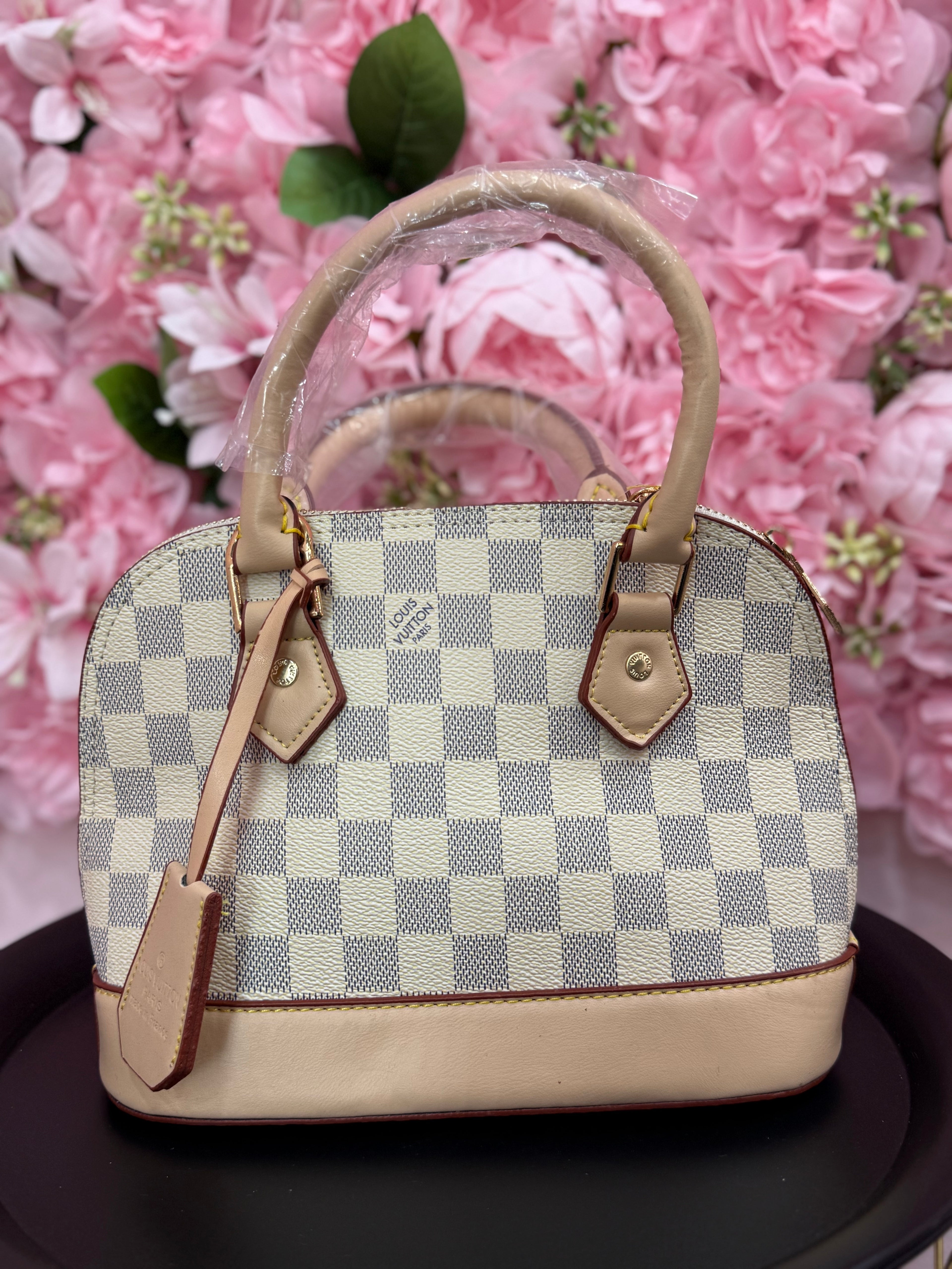 Τσάντα Louis Vuitton Alma