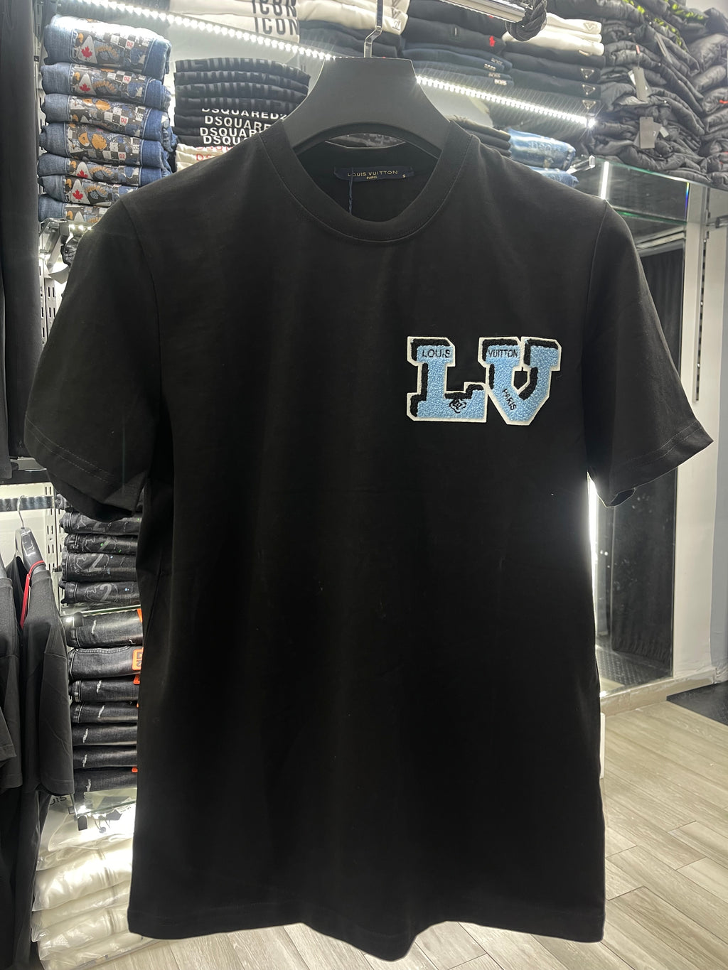 Louis Vuitton μαύρο