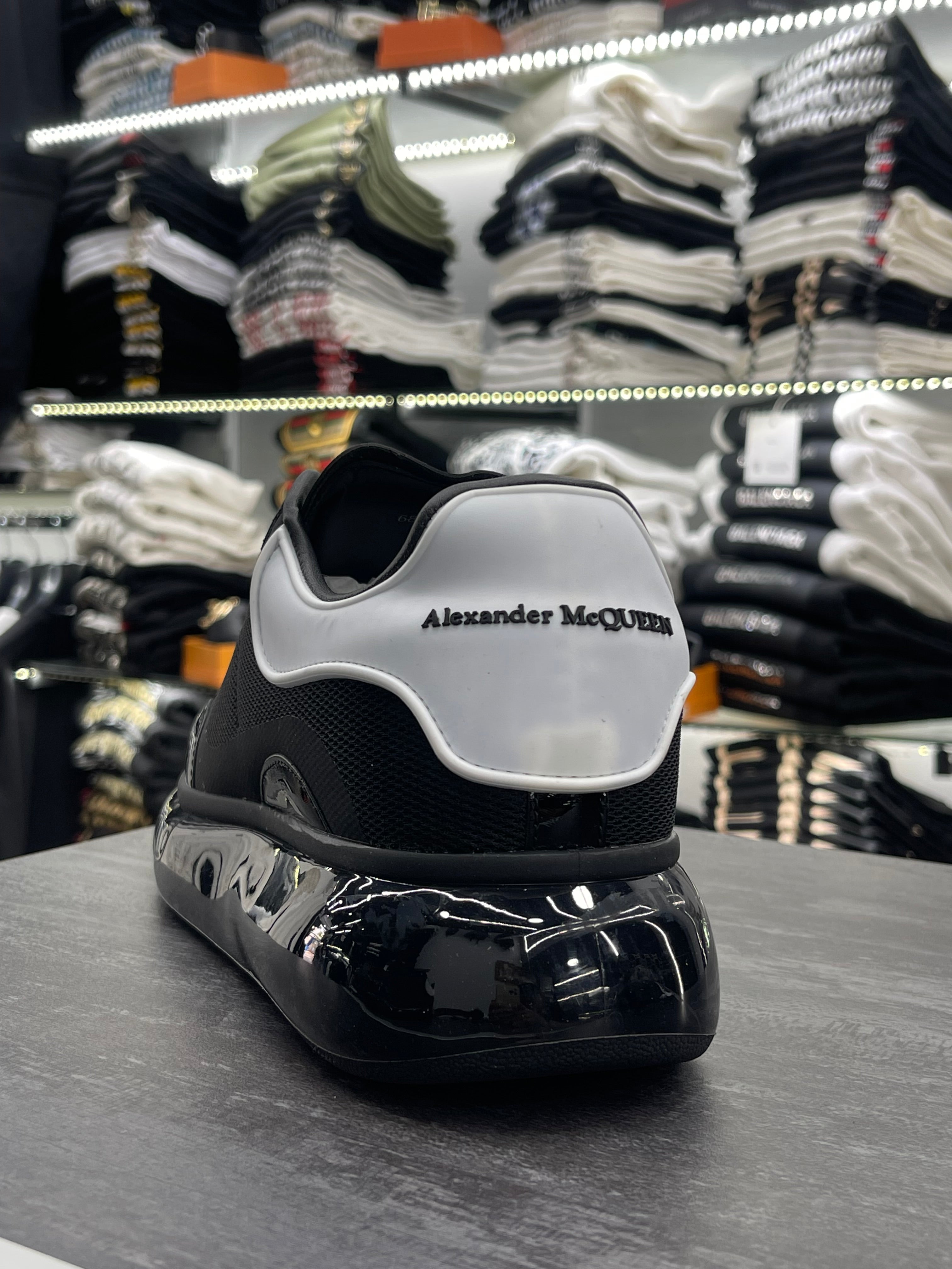 Alexander McQueen μαύρο-λευκό