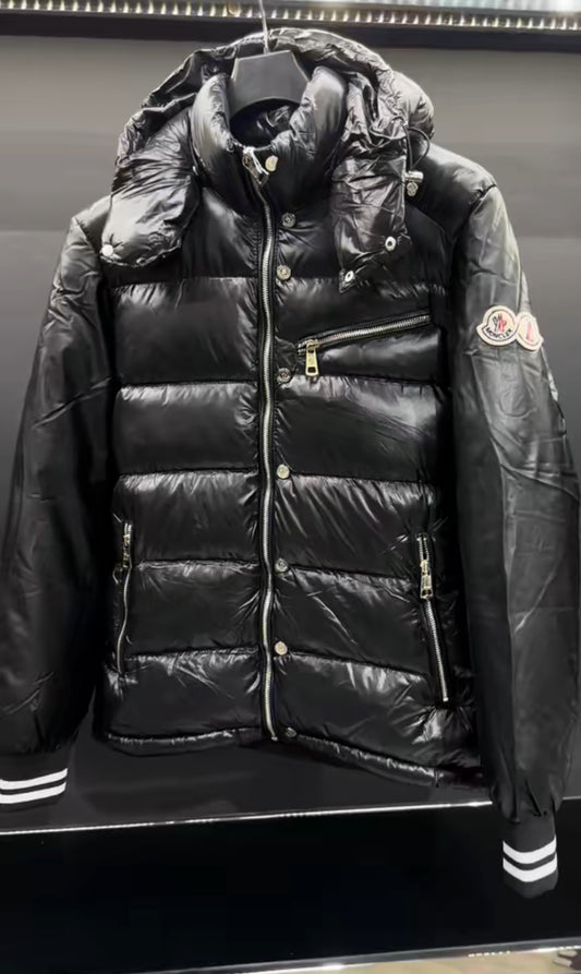 Moncler μπουφάν