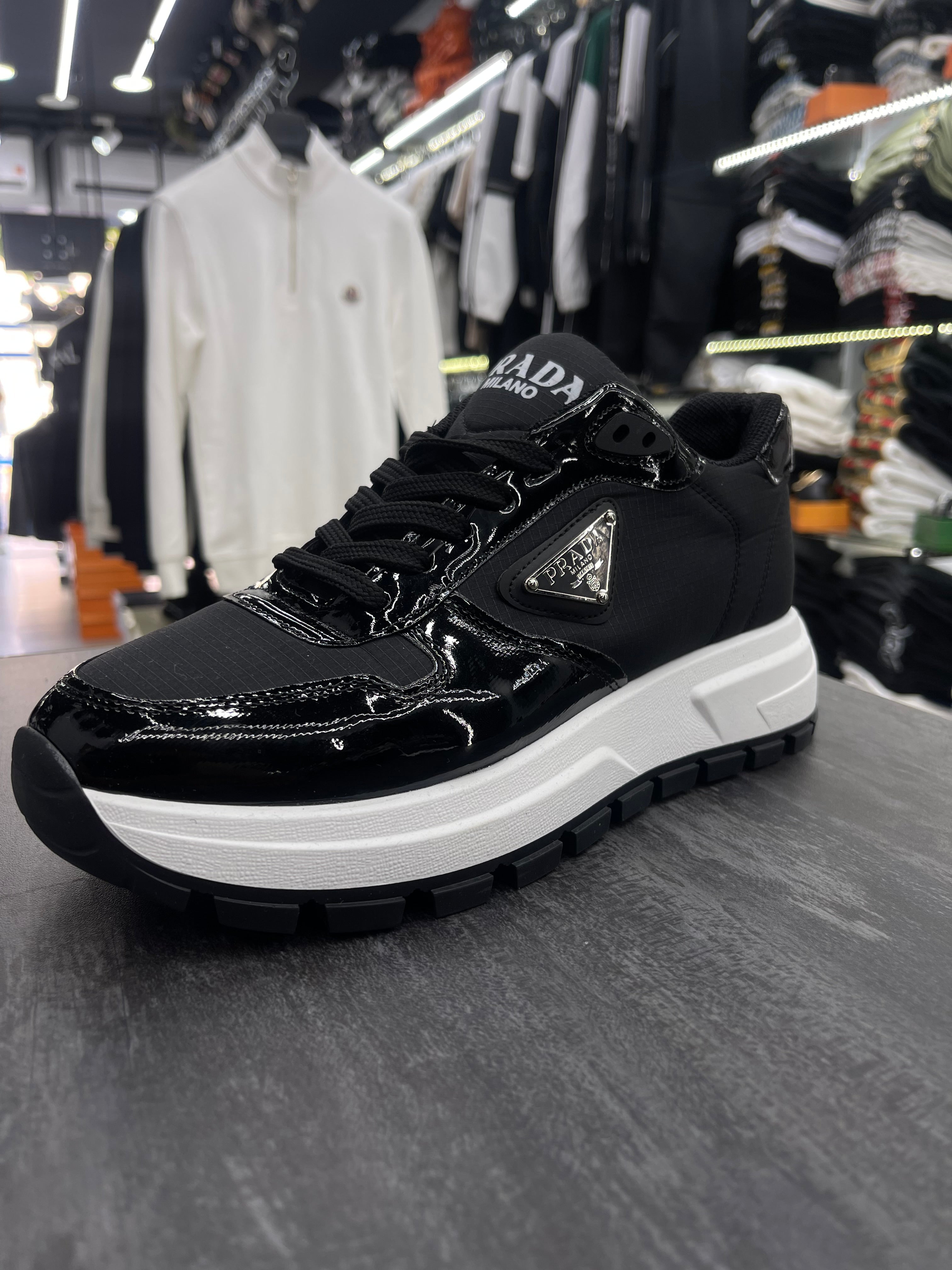 Prada μαύρο-λευκό