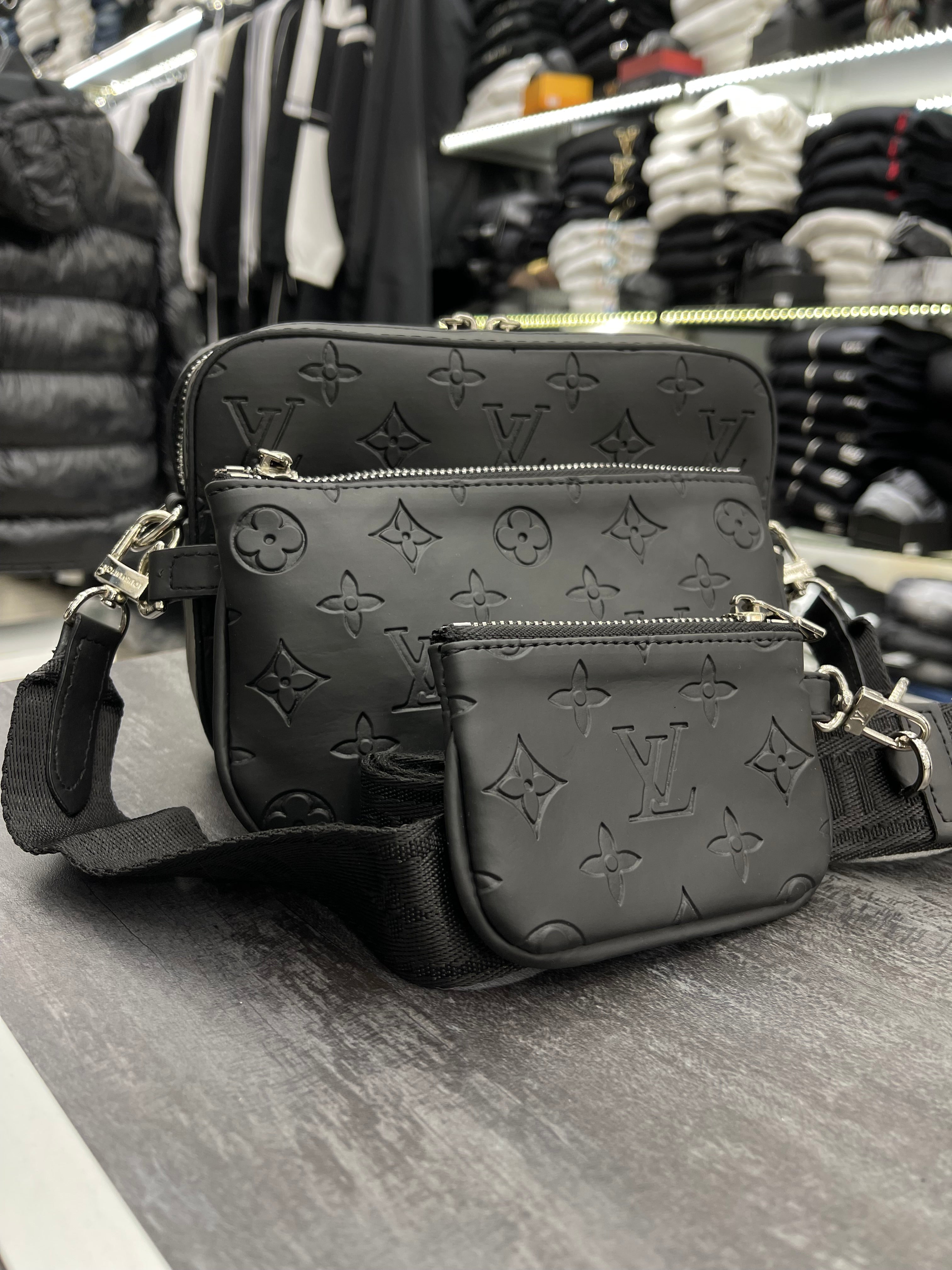 Louis Vuitton monogram μαύρο