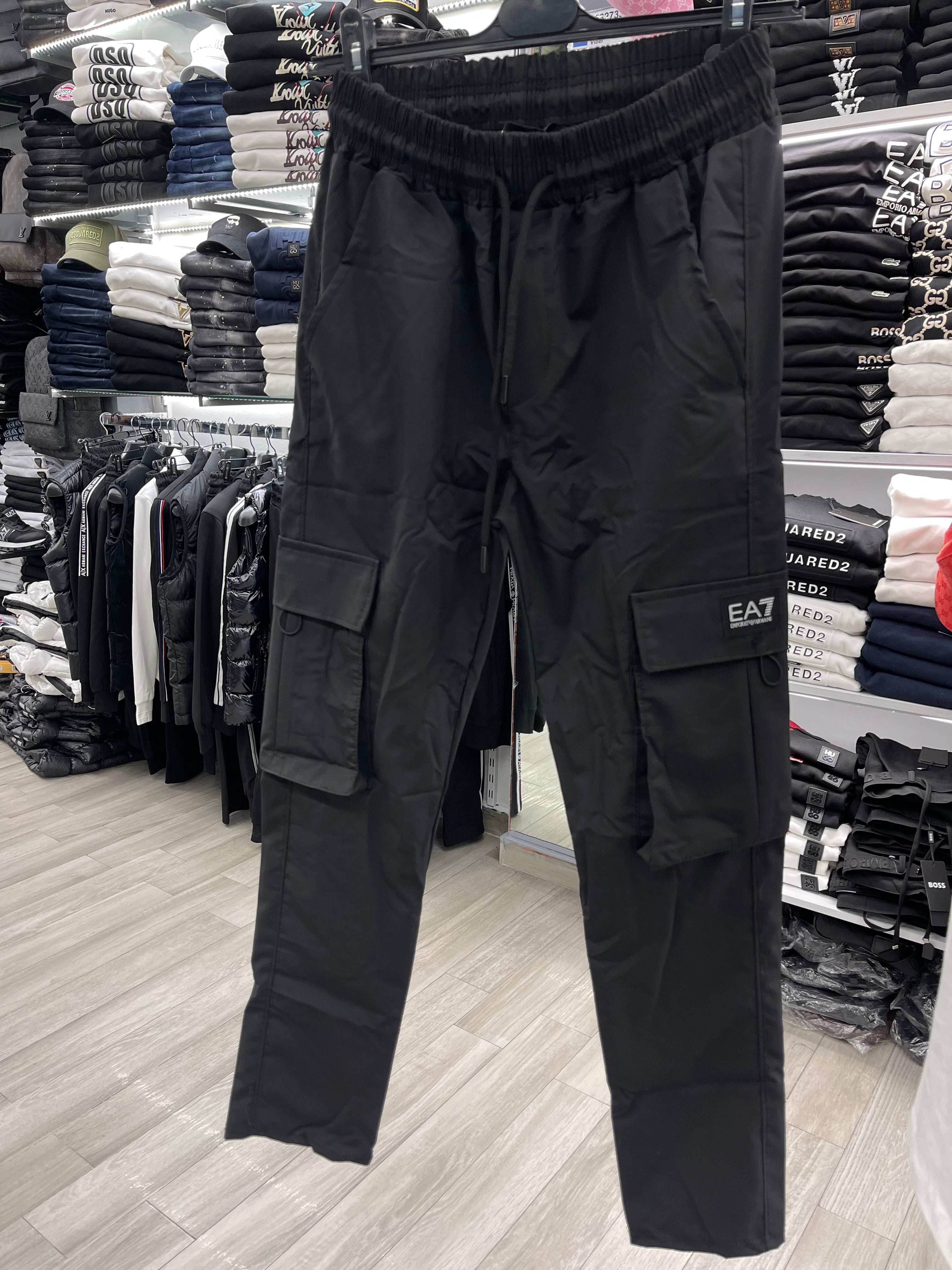 EA7 cargo